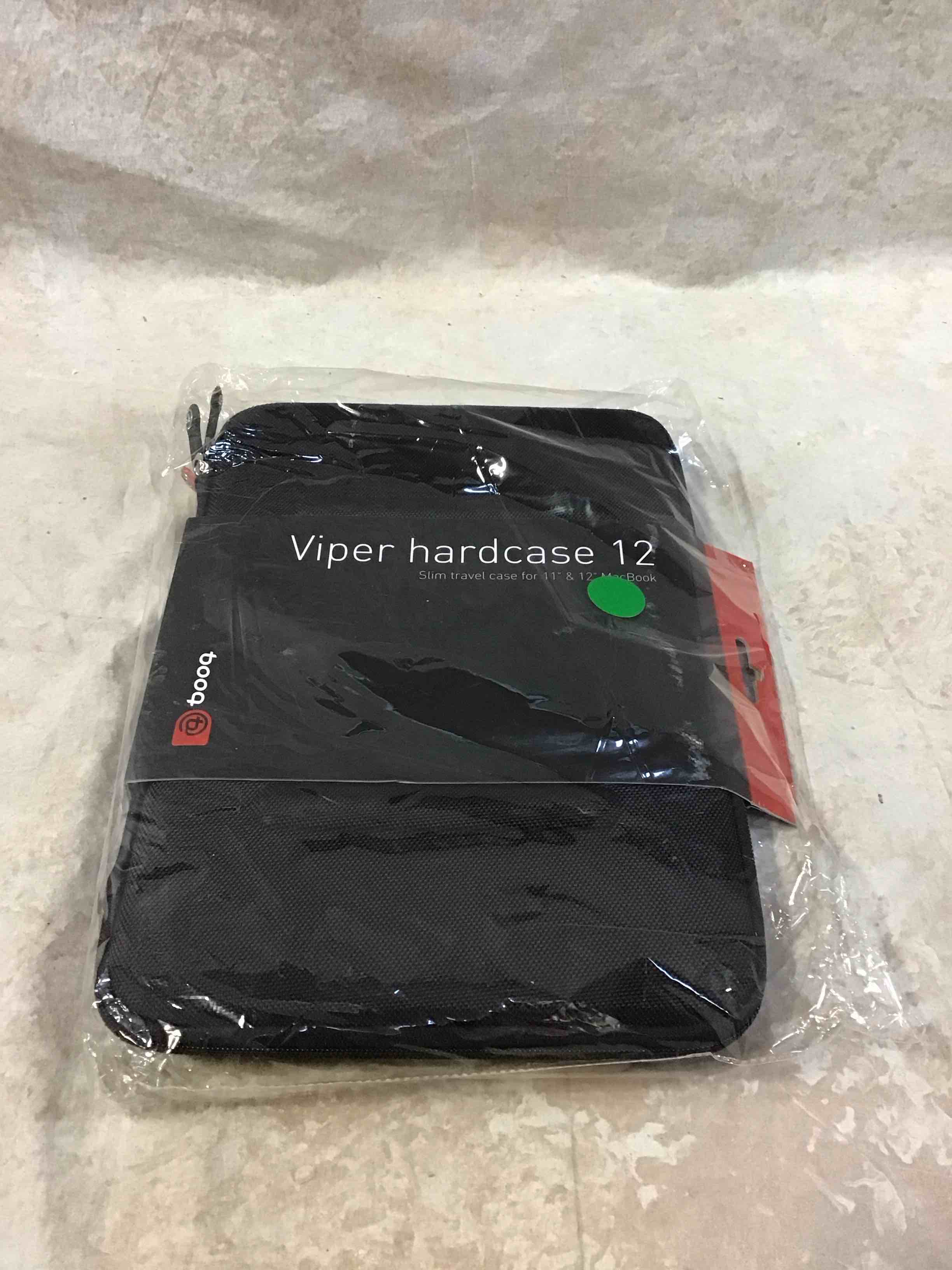Condition photo showing New/Like New for Booq Viper Hardcase 12, Black/Red