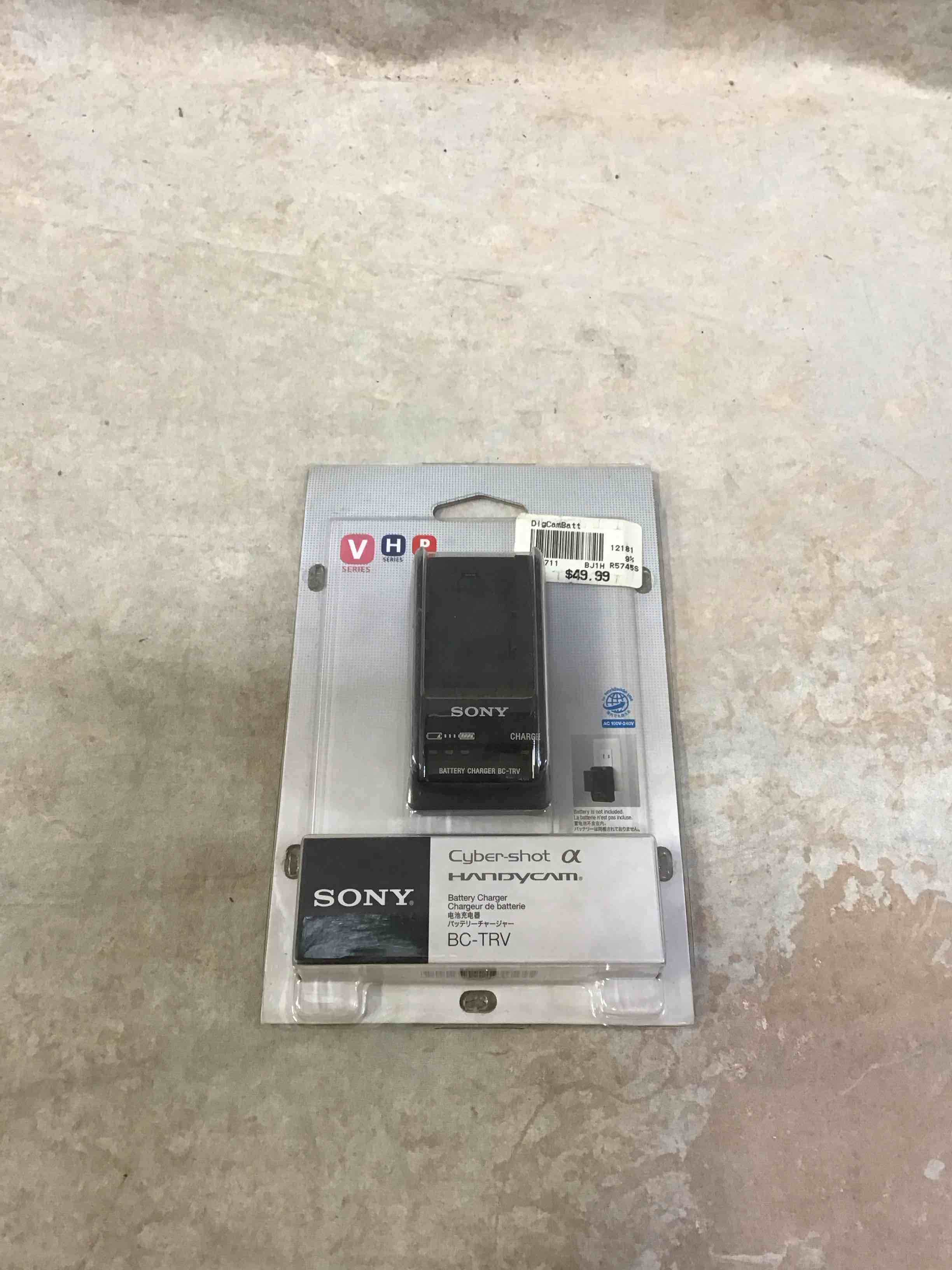 Condition photo showing Good Condition for Sony - Travel Charger - Black