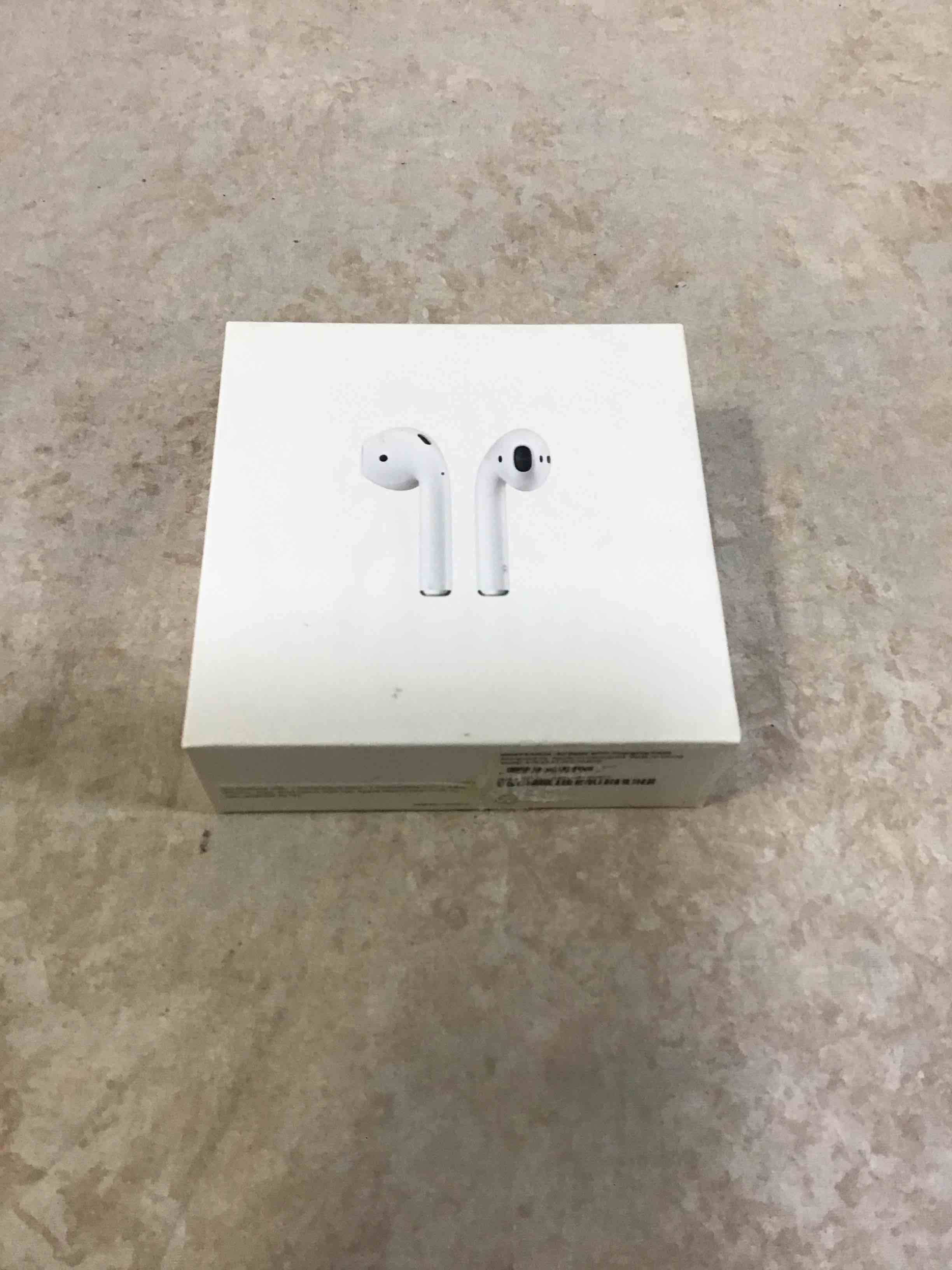 apple airpods