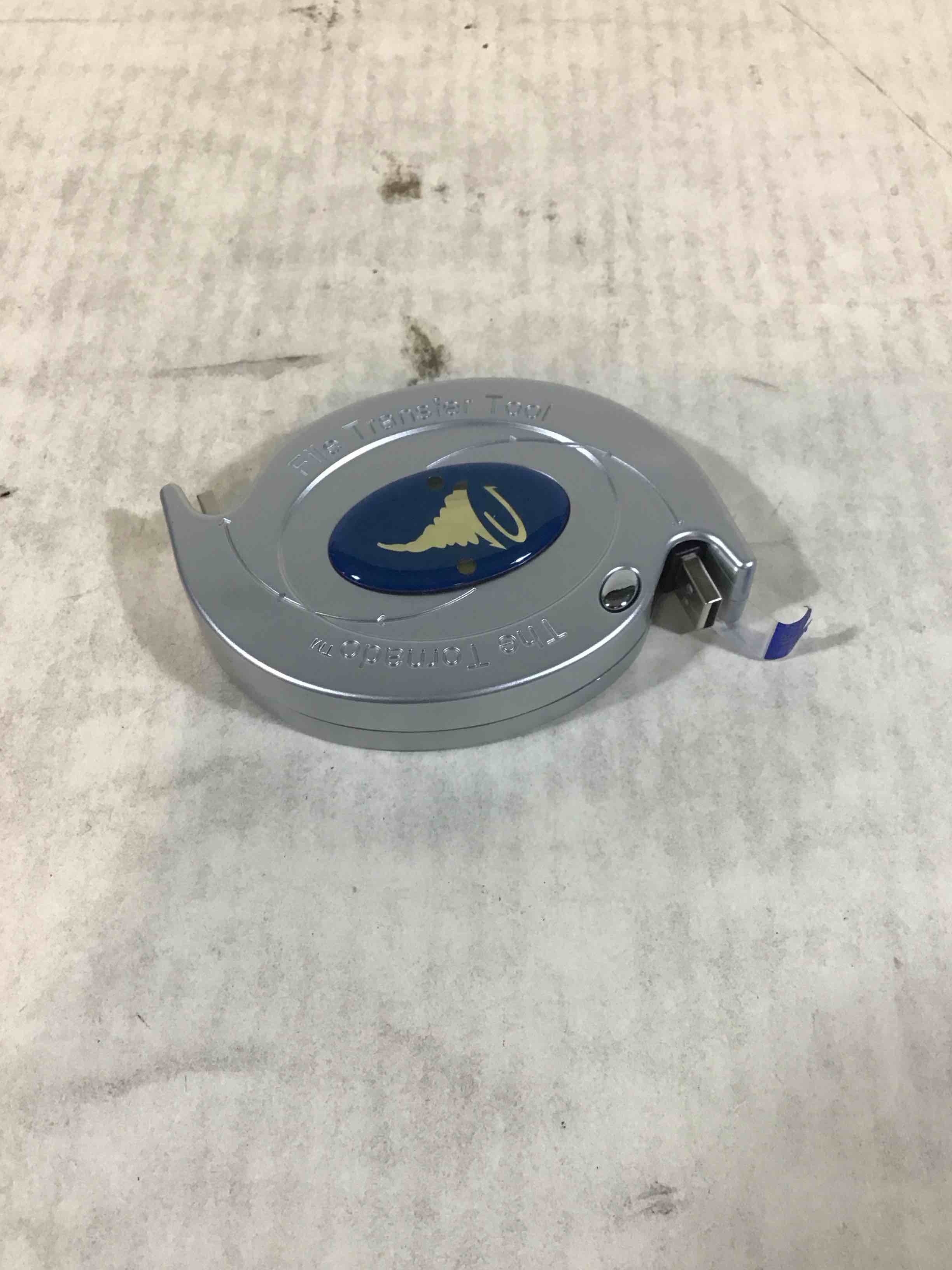 Condition photo showing Good Condition for the tornado file transfer tool