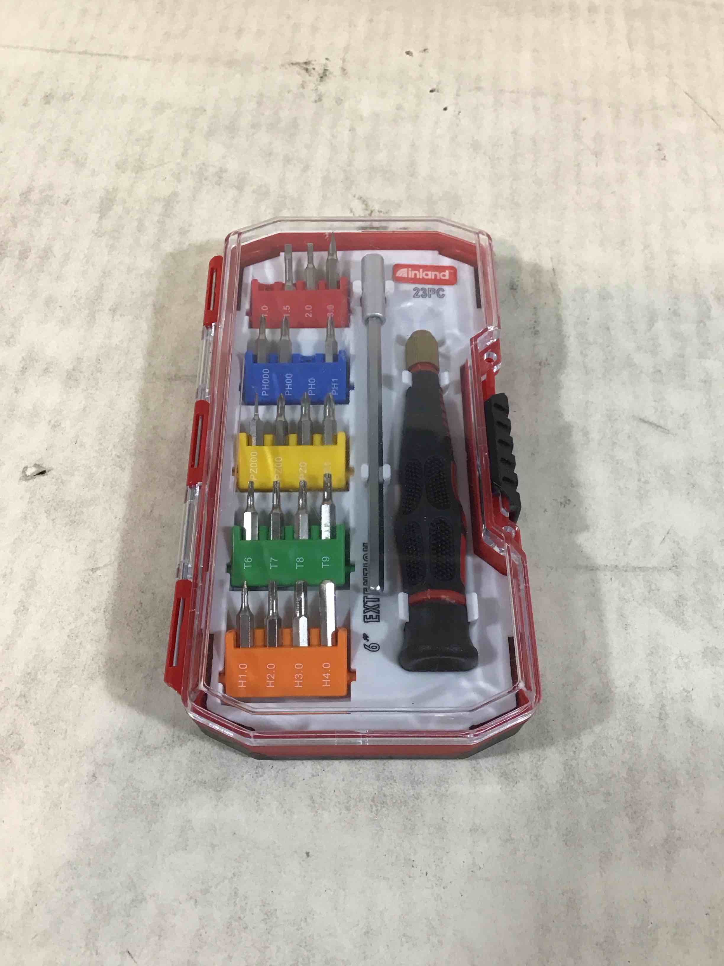 Condition photo showing Good Condition for inland 23 pc screwdriver set