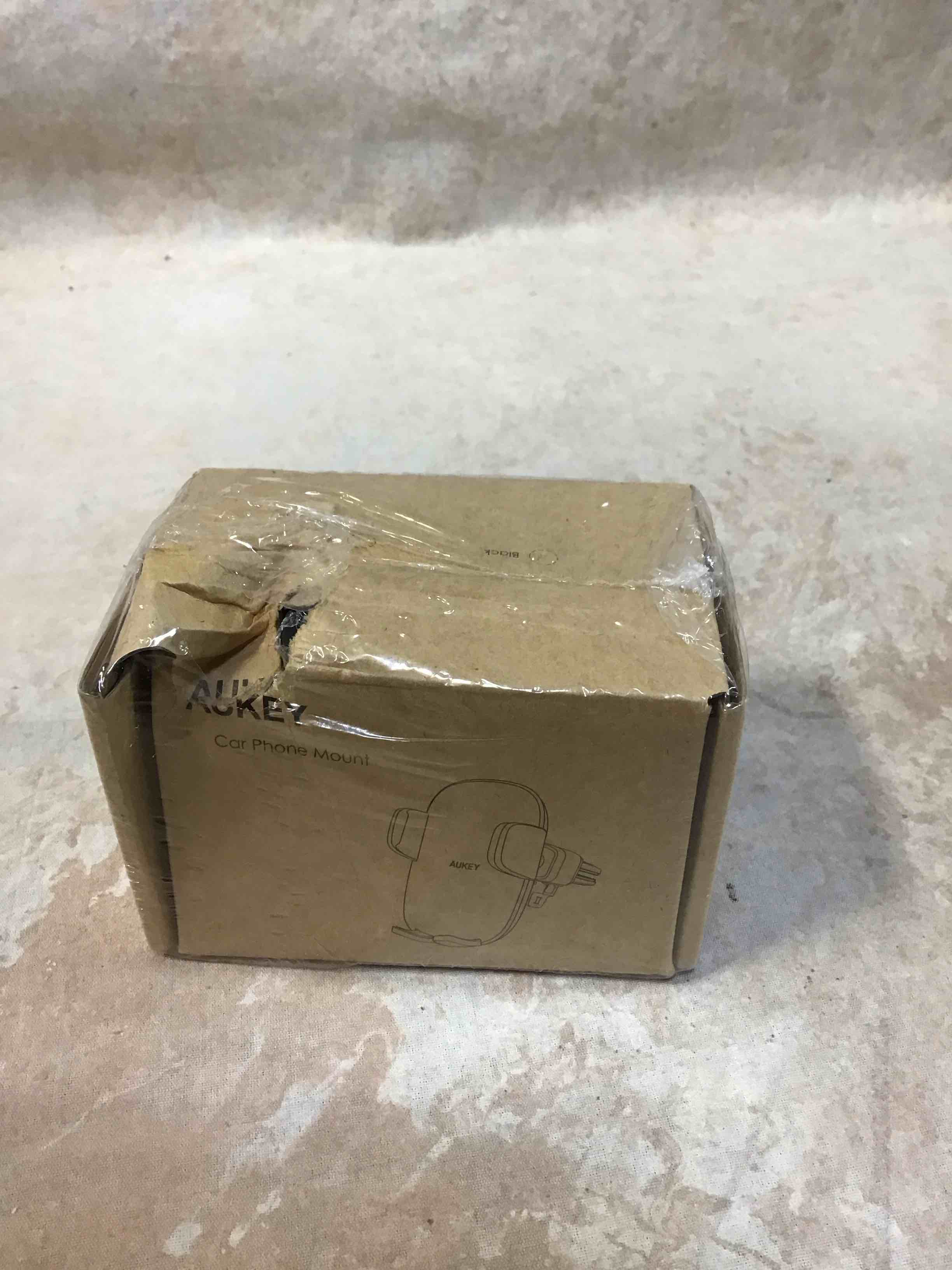 aukey car phone mount 