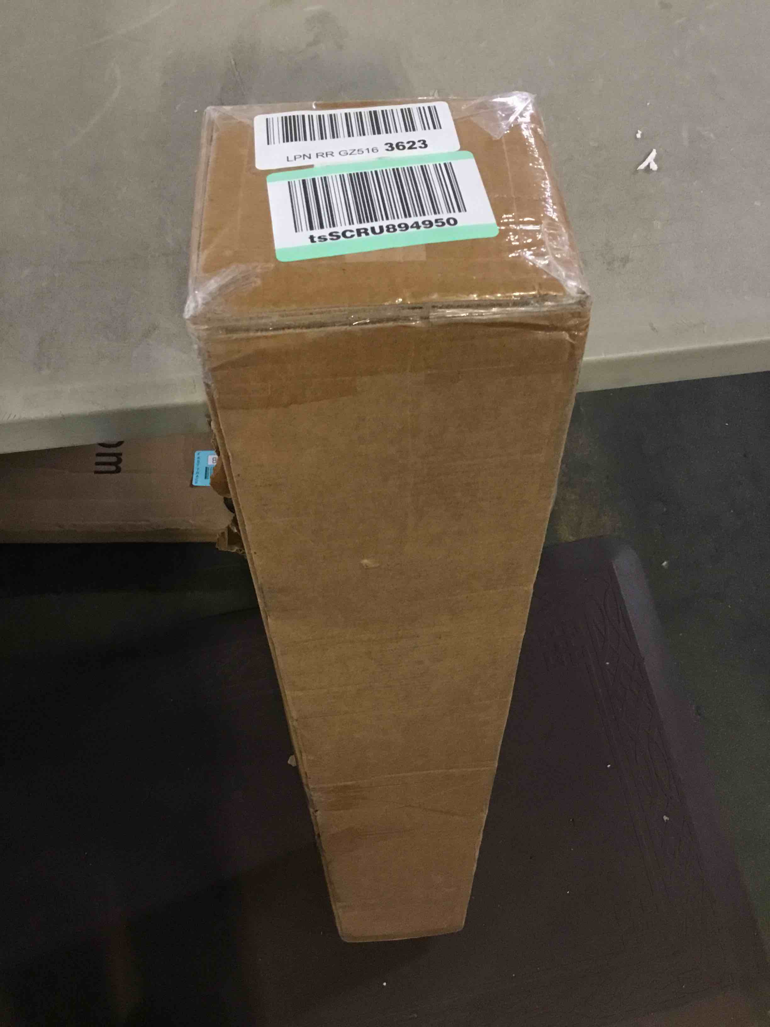 https://s3.amazonaws.com/lotting-images-prod/bidfta/BLU5507246_1699461124276.jpeg