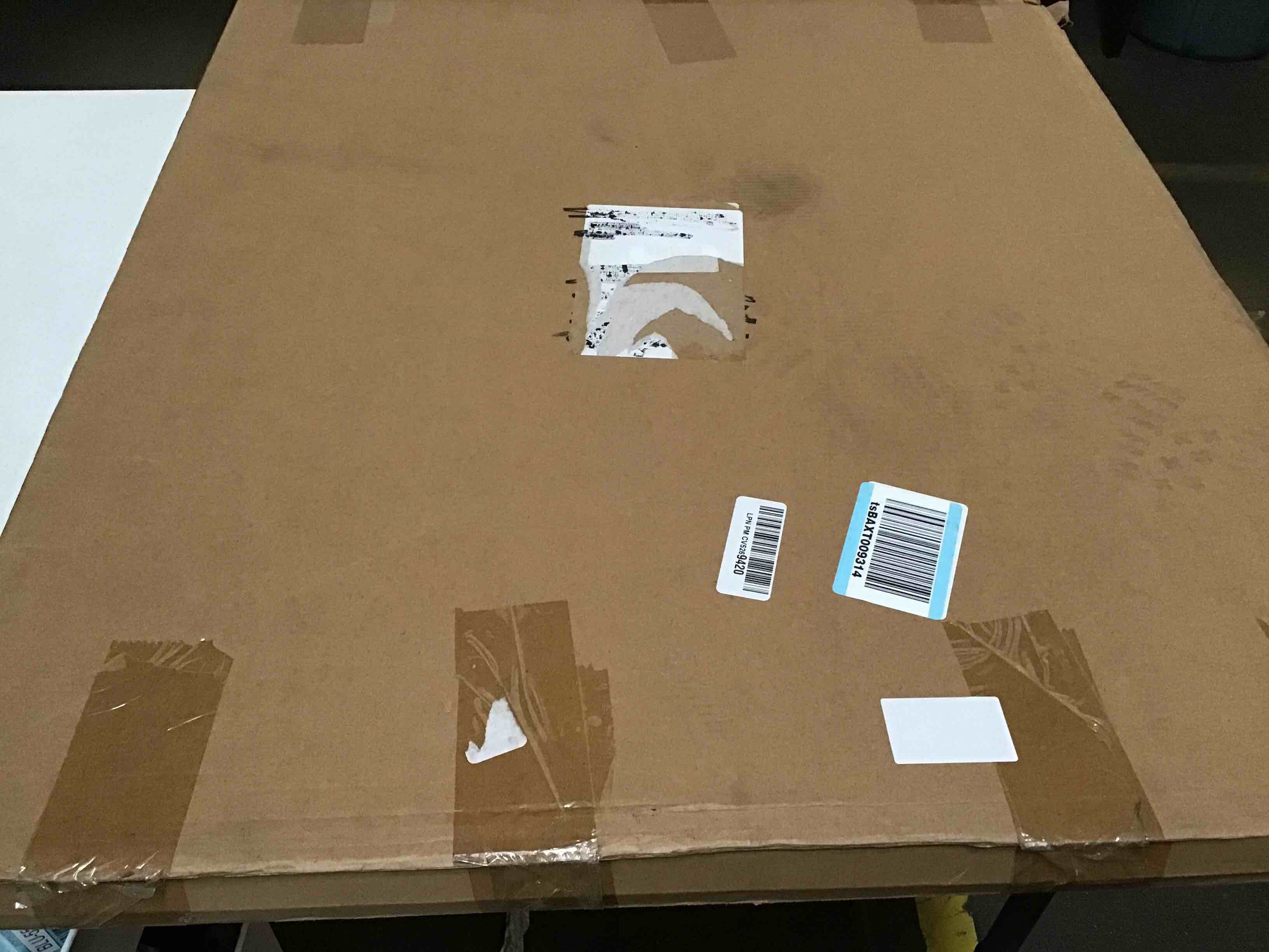https://s3.amazonaws.com/lotting-images-prod/bidfta/BLU5508826_1699885923217.jpeg