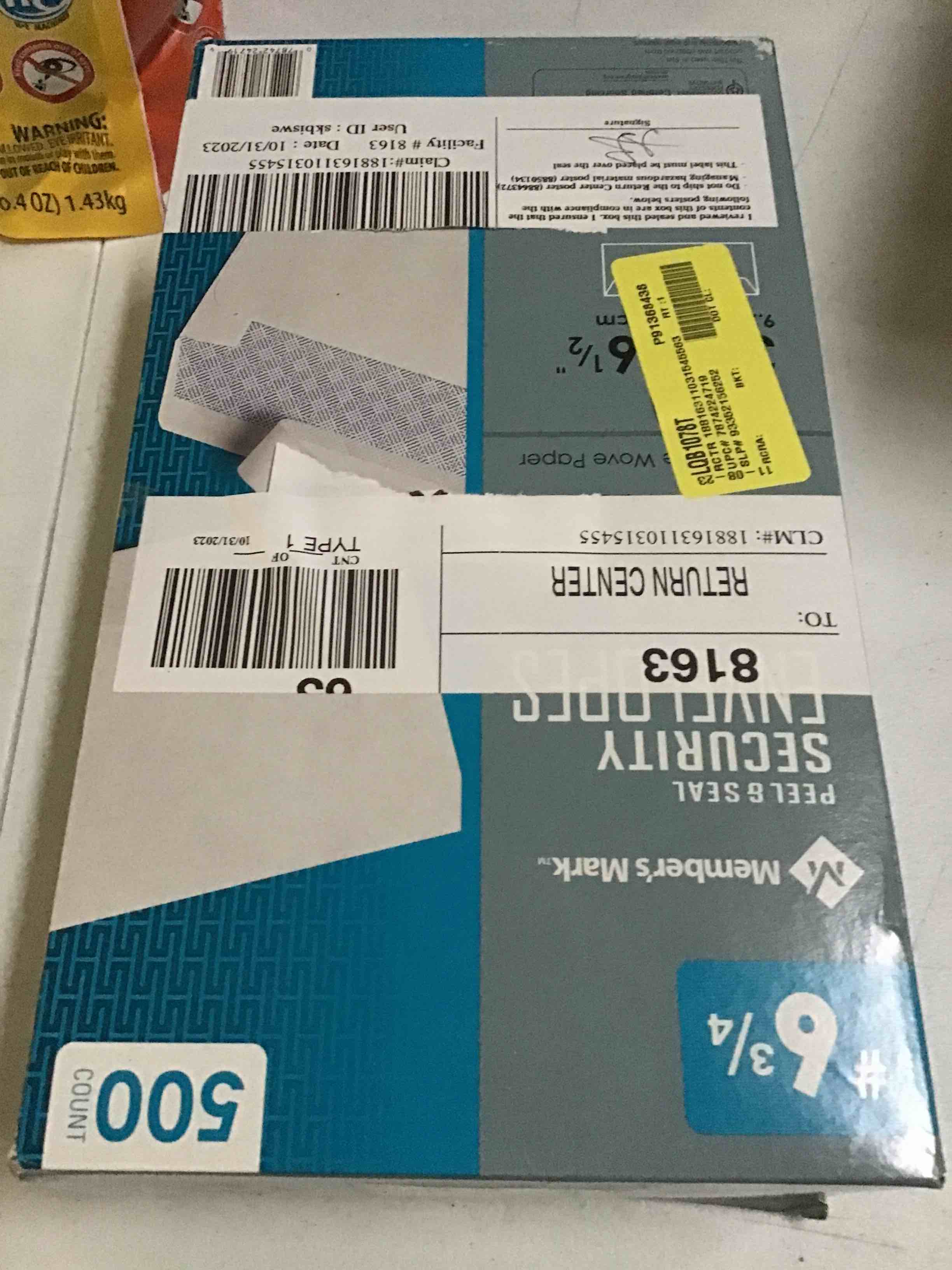 https://s3.amazonaws.com/lotting-images-prod/bidfta/BLU5509476_1700246484665.jpeg