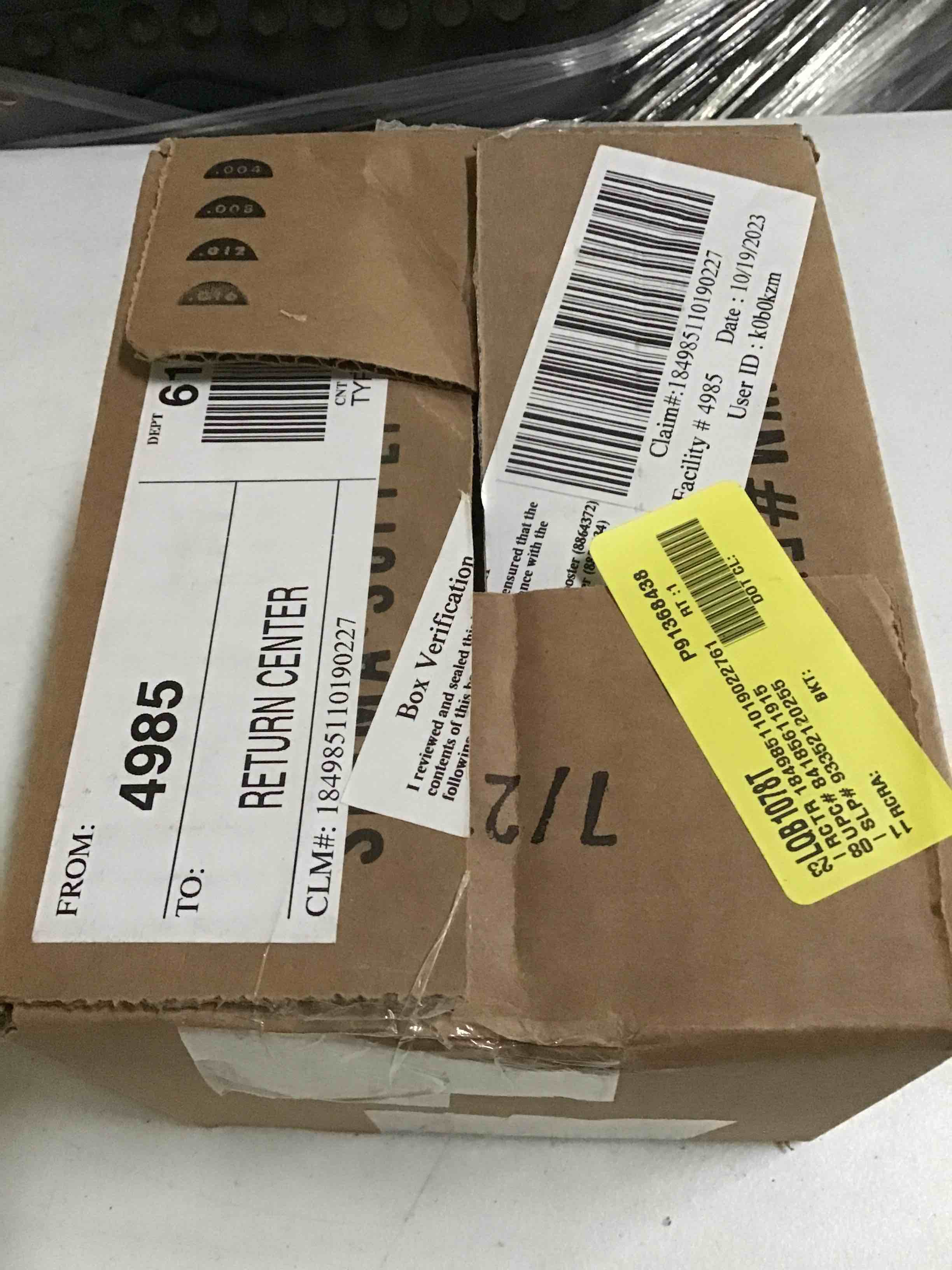 https://s3.amazonaws.com/lotting-images-prod/bidfta/BLU5509479_1700246700778.jpeg