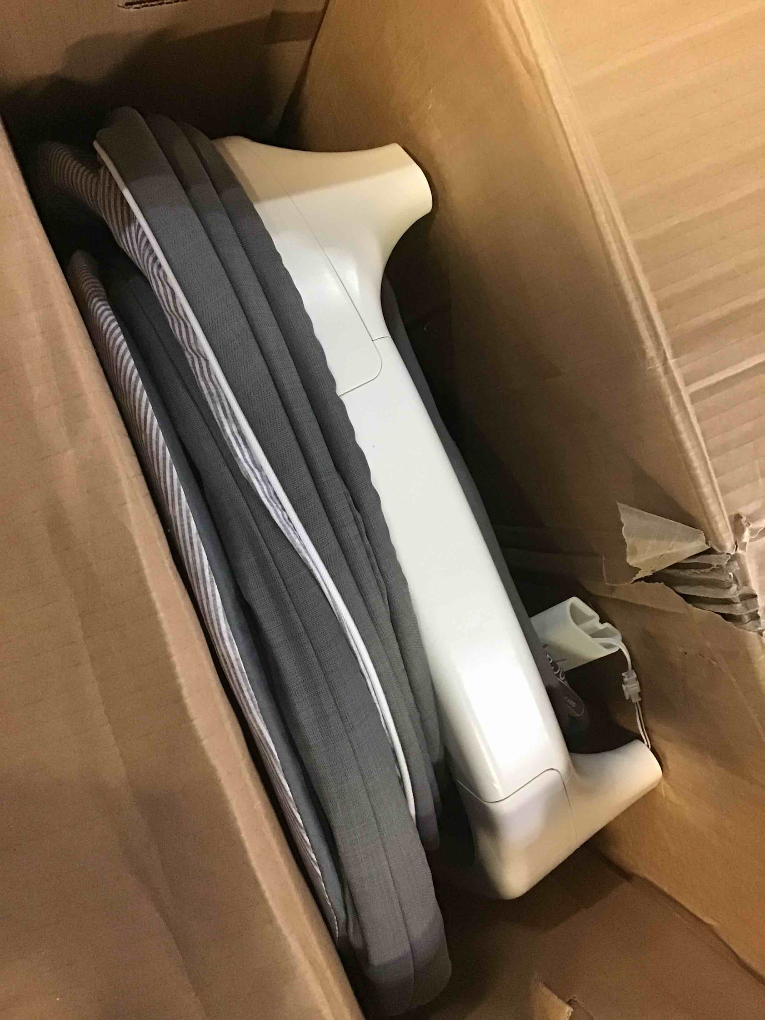 https://s3.amazonaws.com/lotting-images-prod/bidfta/BLU5510245_1699375850310.jpeg