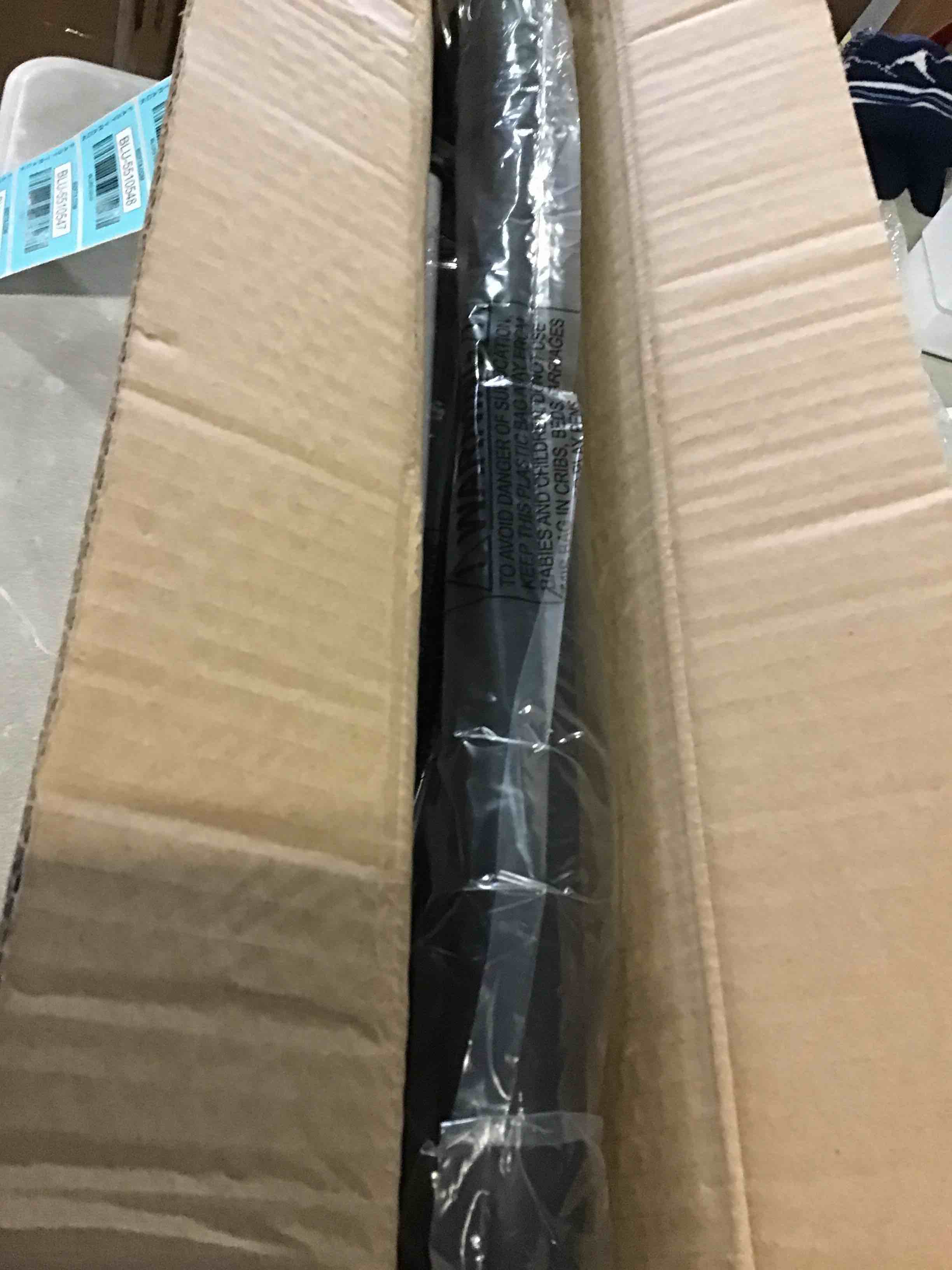 https://s3.amazonaws.com/lotting-images-prod/bidfta/BLU5510543_1699544956703.jpeg