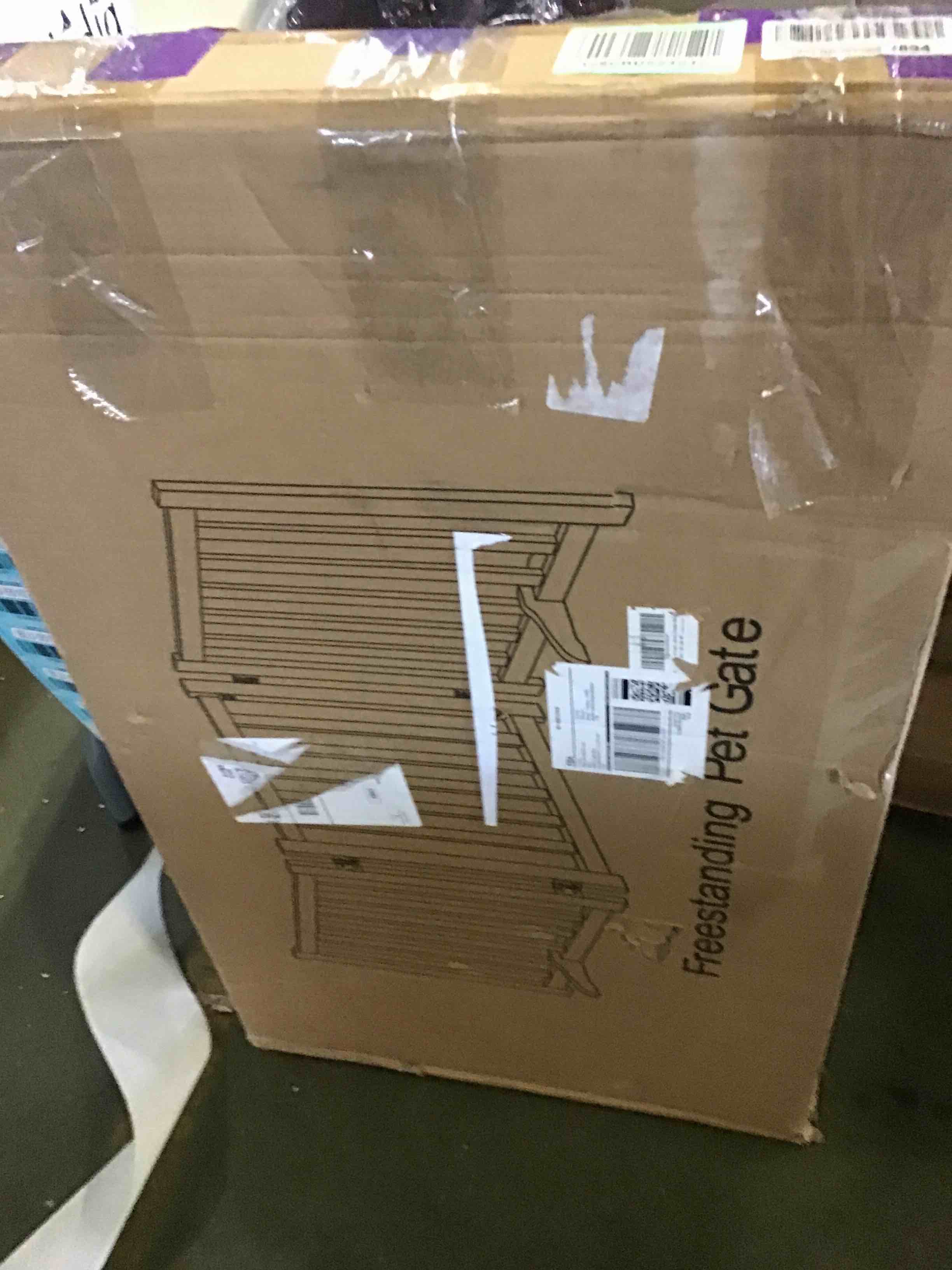 https://s3.amazonaws.com/lotting-images-prod/bidfta/BLU5510733_1699632503714.jpeg