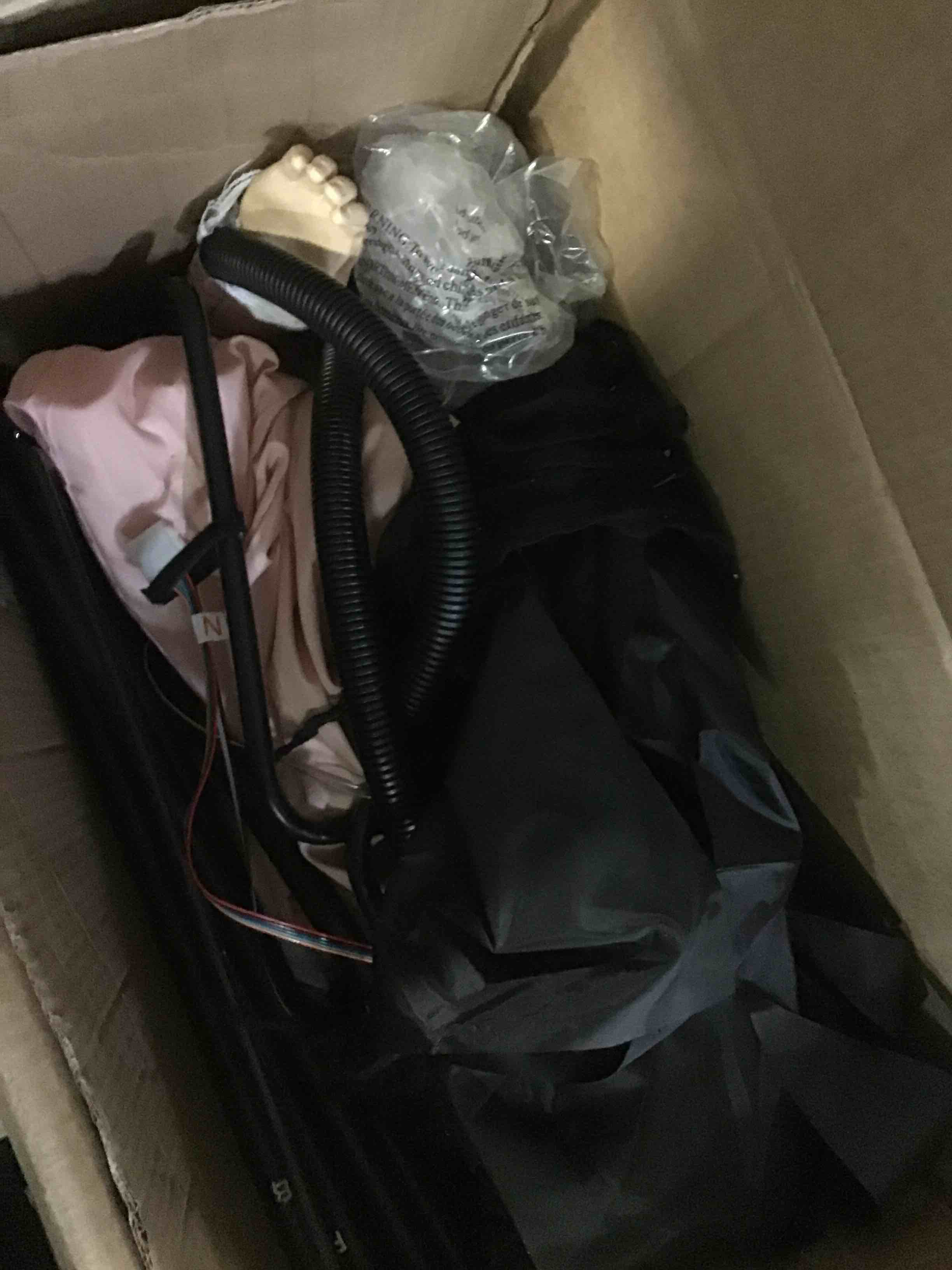 https://s3.amazonaws.com/lotting-images-prod/bidfta/BLU5511015_1699903372262.jpeg