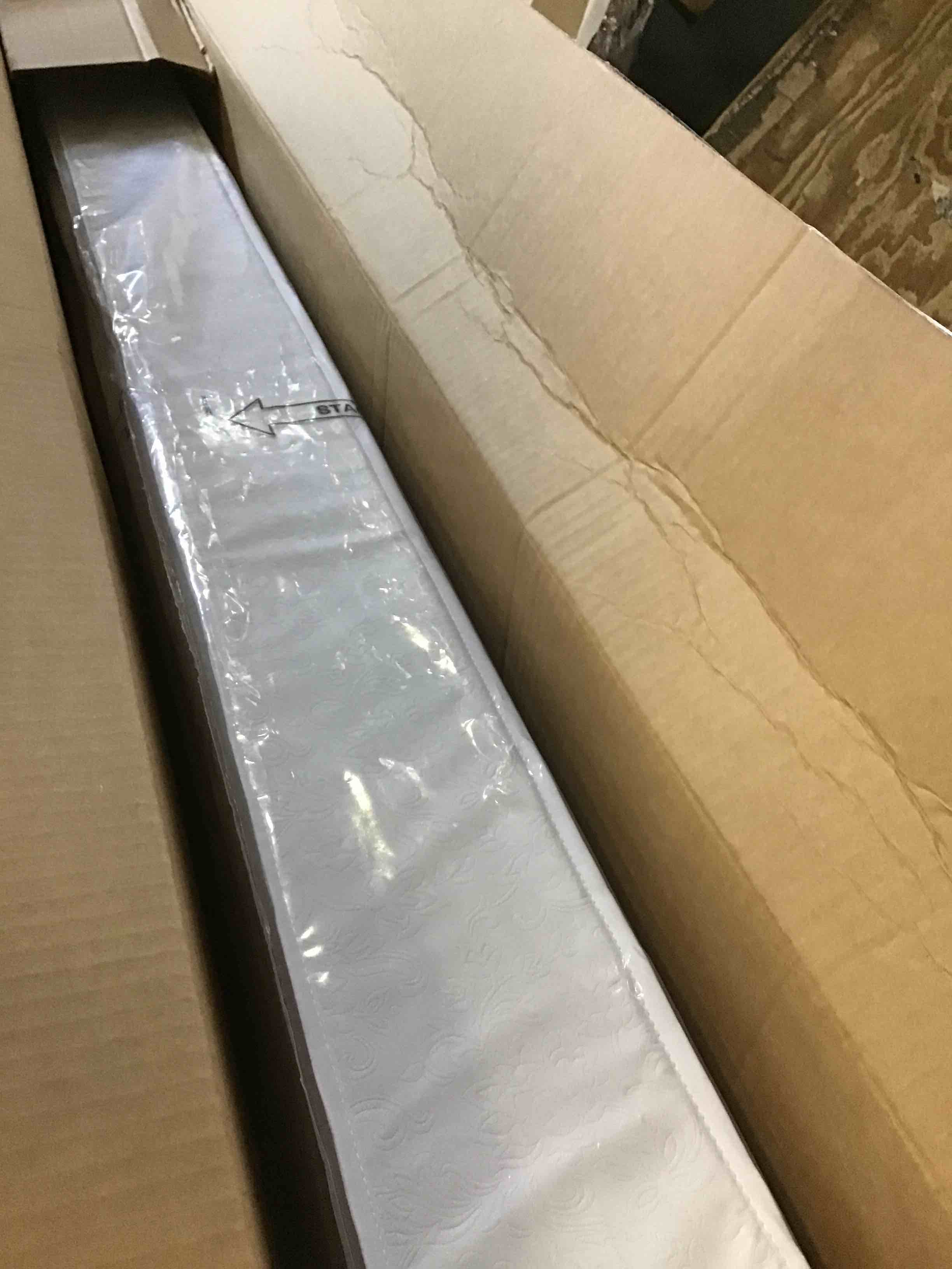 https://s3.amazonaws.com/lotting-images-prod/bidfta/BLU5511153_1699983214564.jpeg