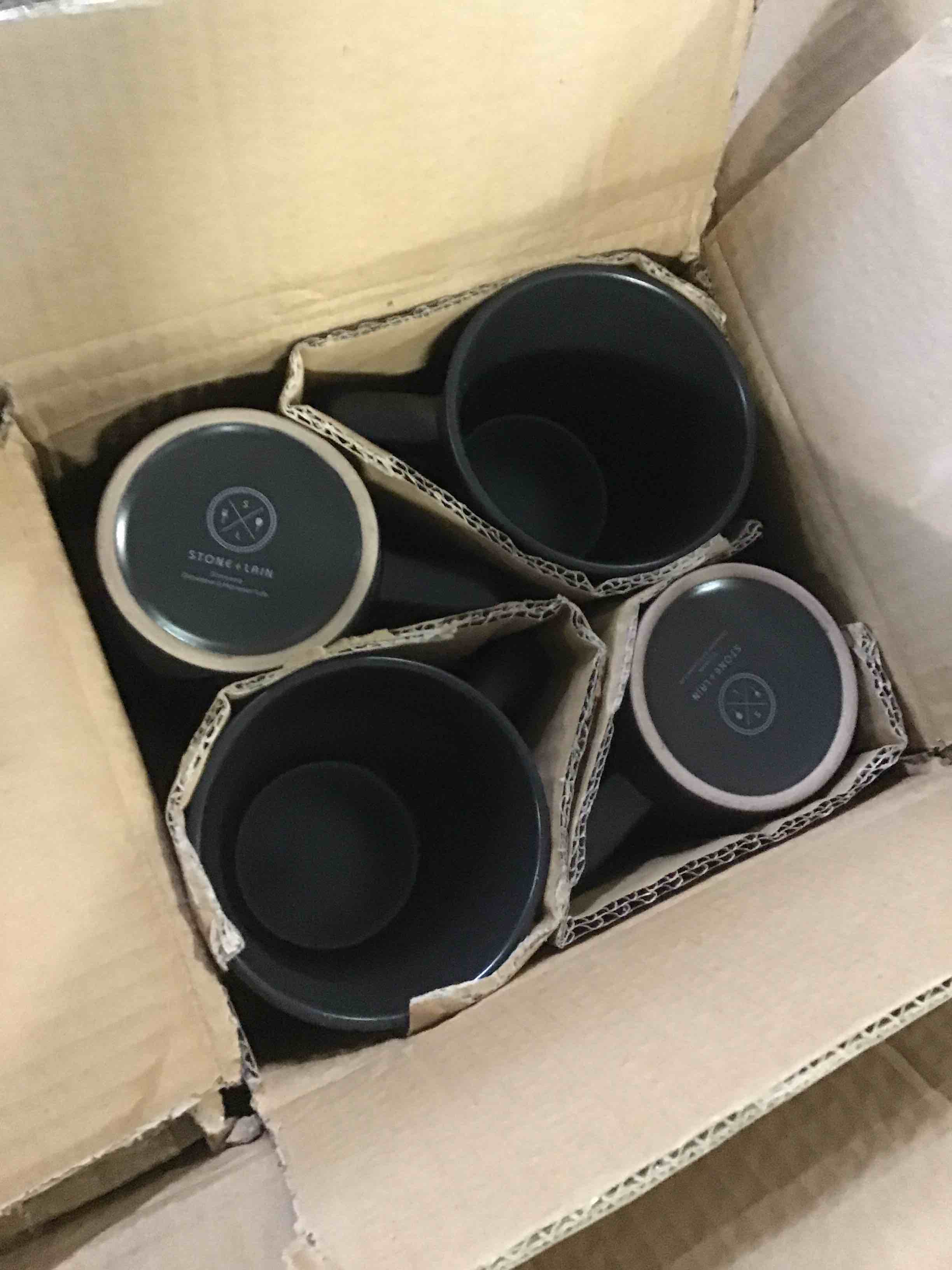 https://s3.amazonaws.com/lotting-images-prod/bidfta/BLU5511170_1699987655945.jpeg