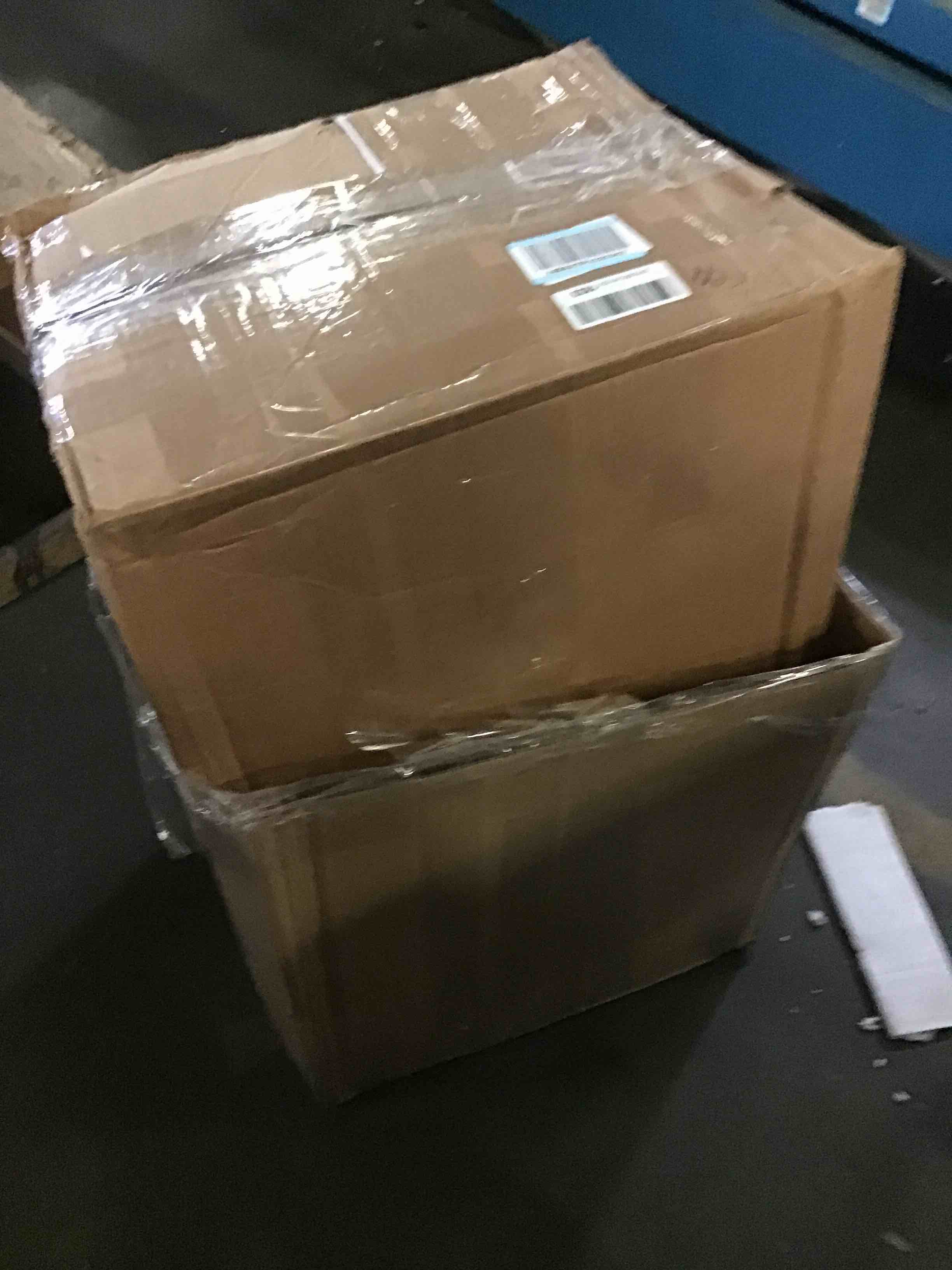 https://s3.amazonaws.com/lotting-images-prod/bidfta/BLU5511209_1699993740909.jpeg
