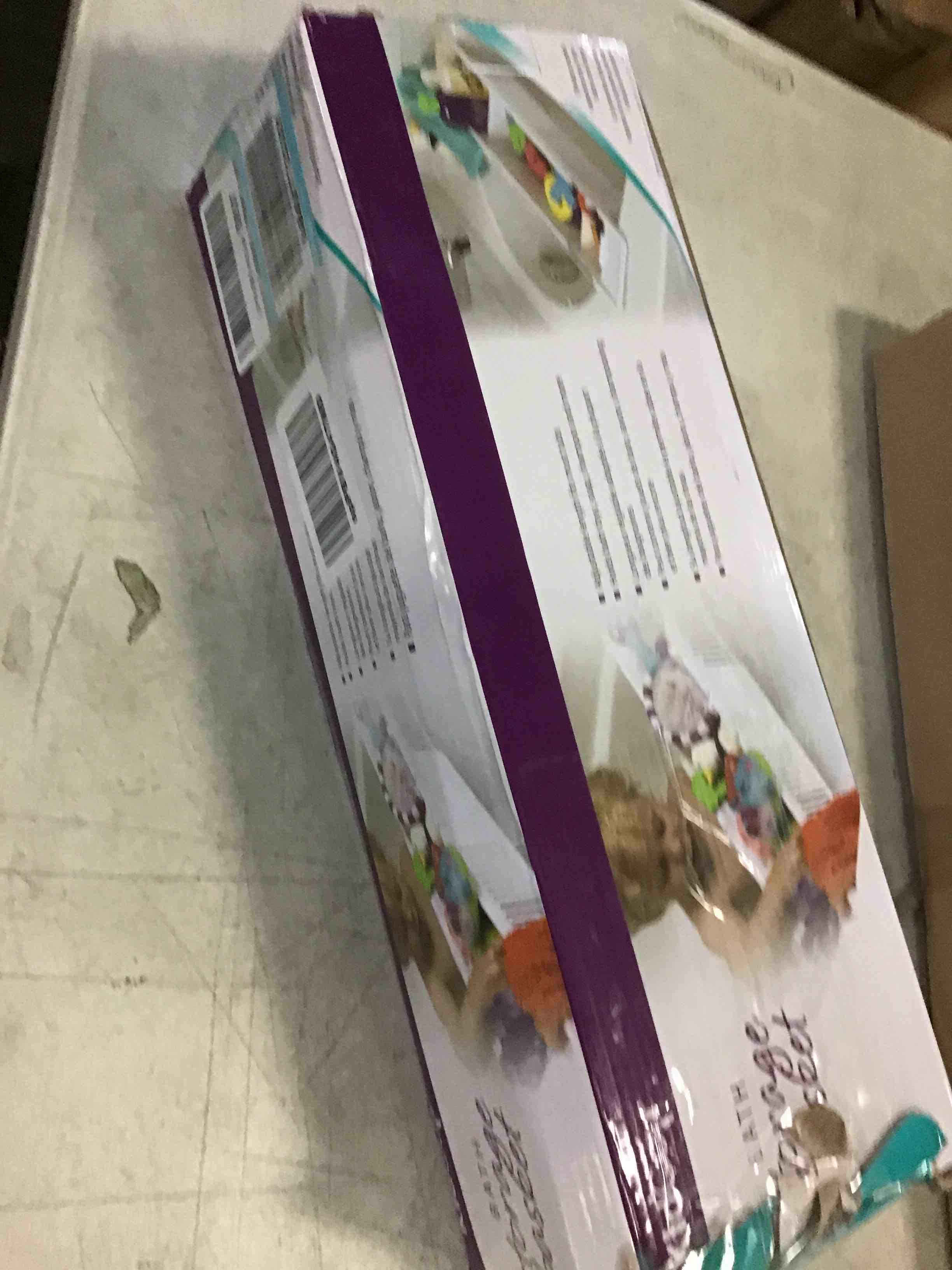 https://s3.amazonaws.com/lotting-images-prod/bidfta/BLU5511396_1700075276122.jpeg