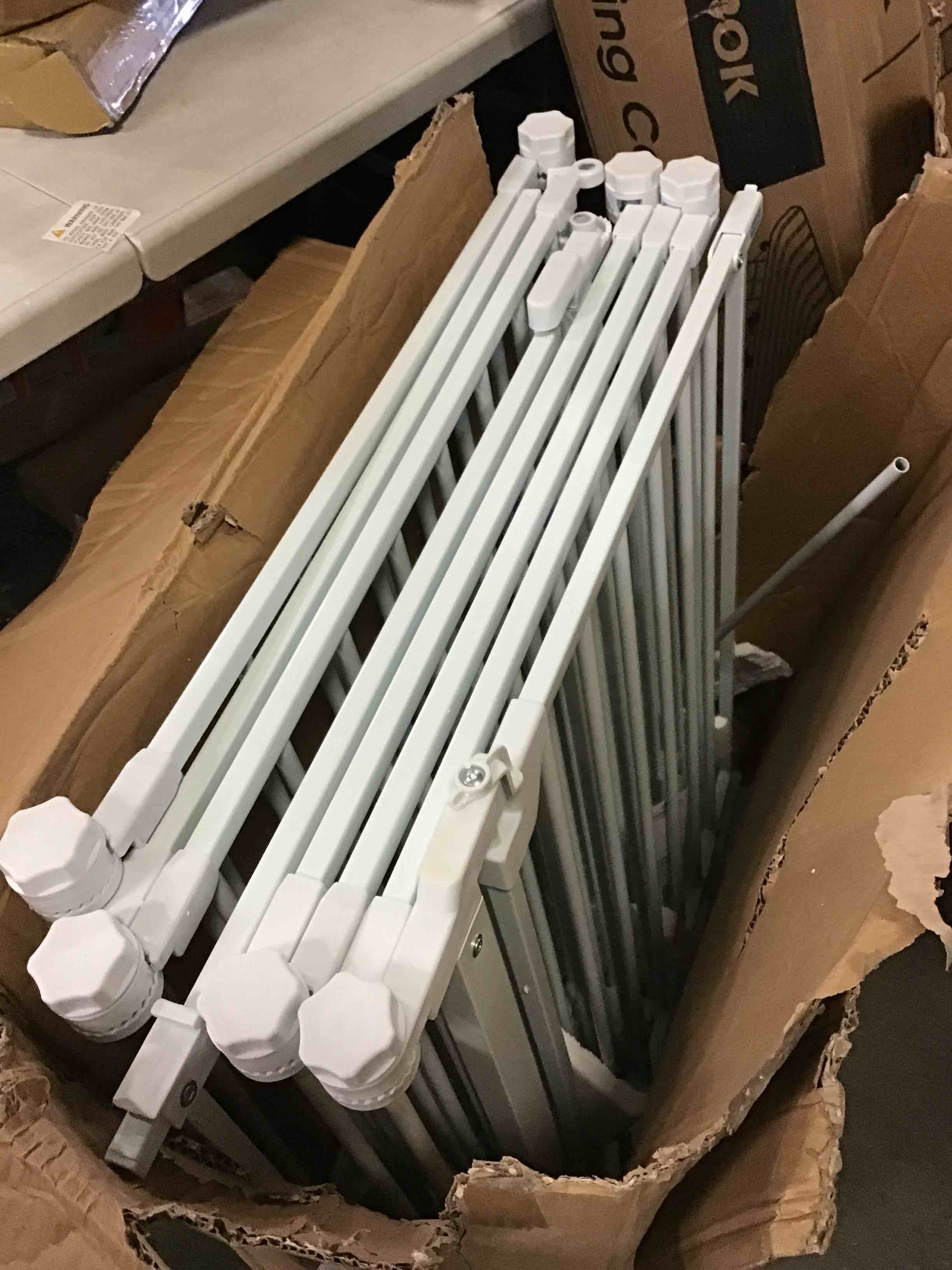 https://s3.amazonaws.com/lotting-images-prod/bidfta/BLU5512033_1699631989918.jpeg