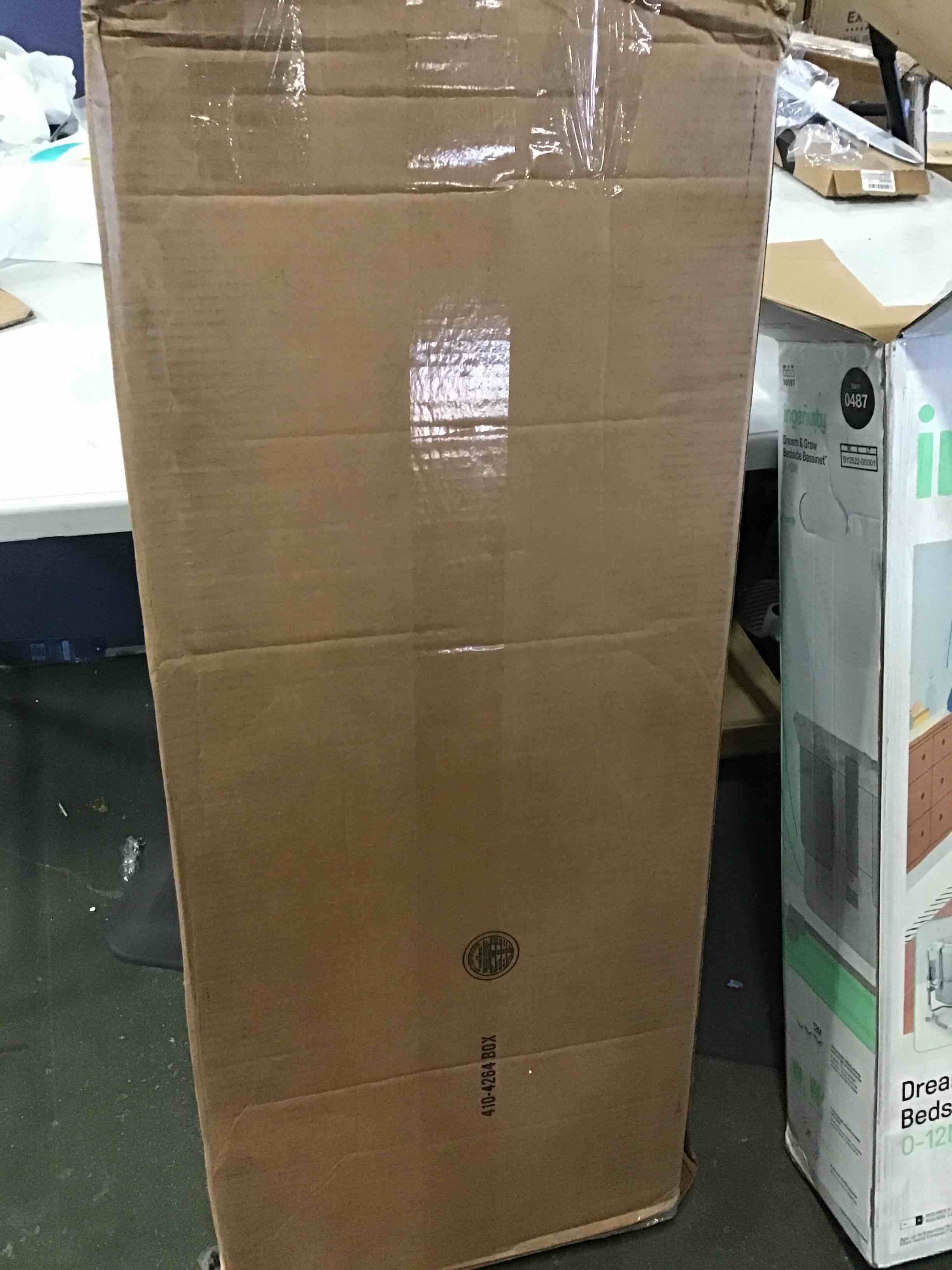 https://s3.amazonaws.com/lotting-images-prod/bidfta/BLU5512039_1699632506364.jpeg