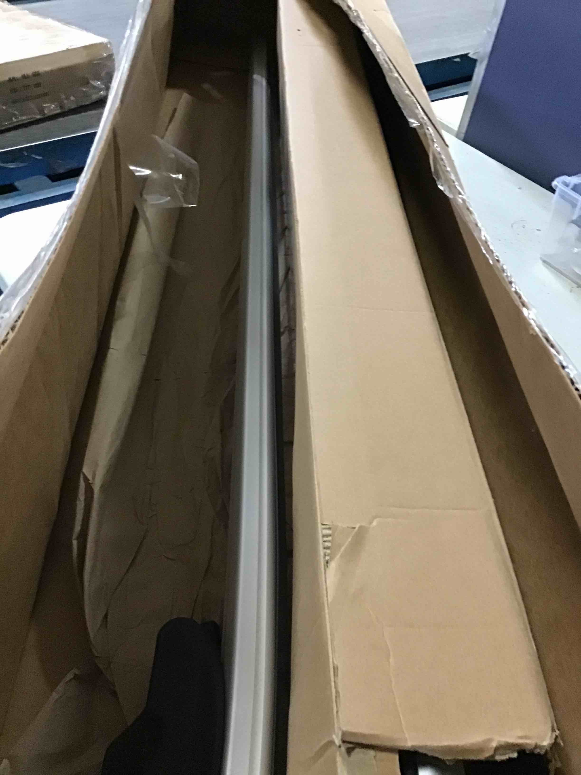https://s3.amazonaws.com/lotting-images-prod/bidfta/BLU5512099_1699640938574.jpeg