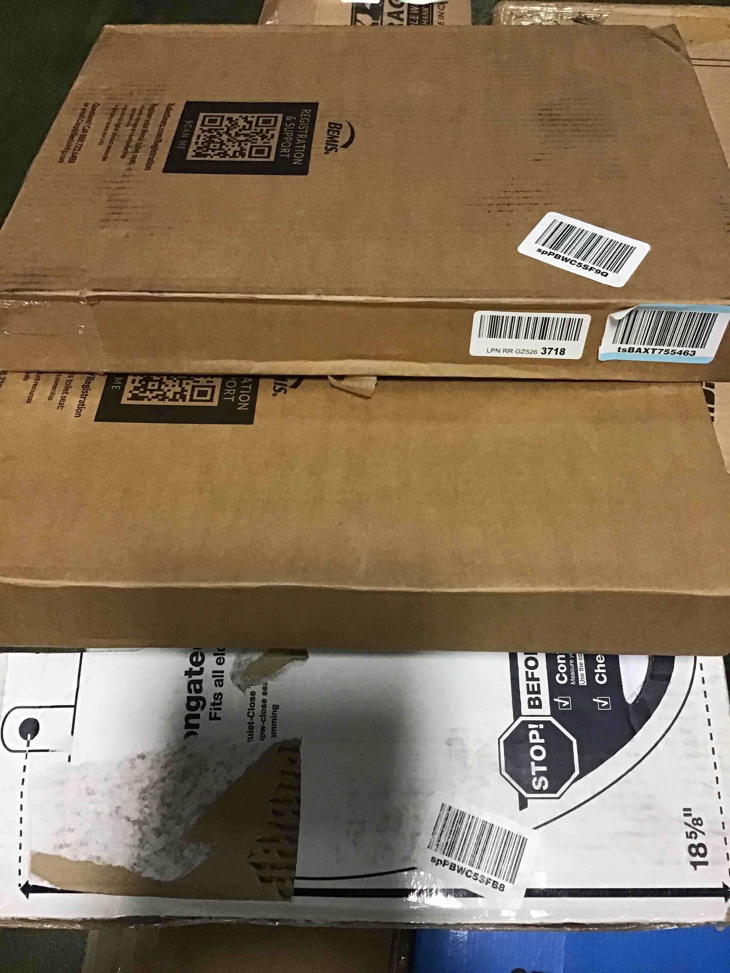 https://s3.amazonaws.com/lotting-images-prod/bidfta/BLU5512309_1700664551993.jpeg
