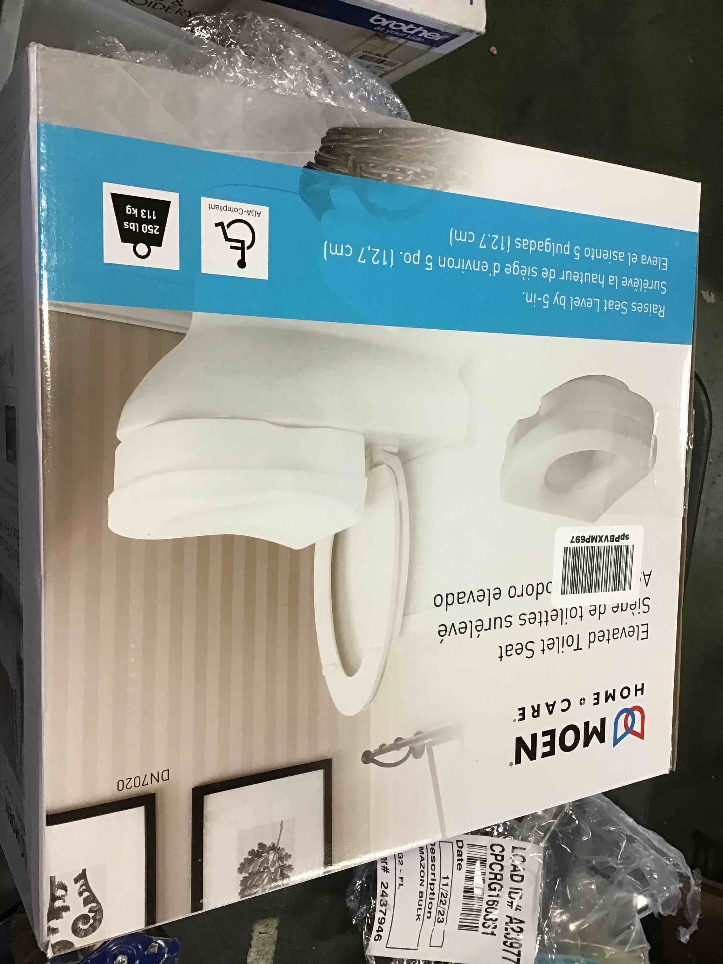 https://s3.amazonaws.com/lotting-images-prod/bidfta/BLU5512351_1700681647173.jpeg