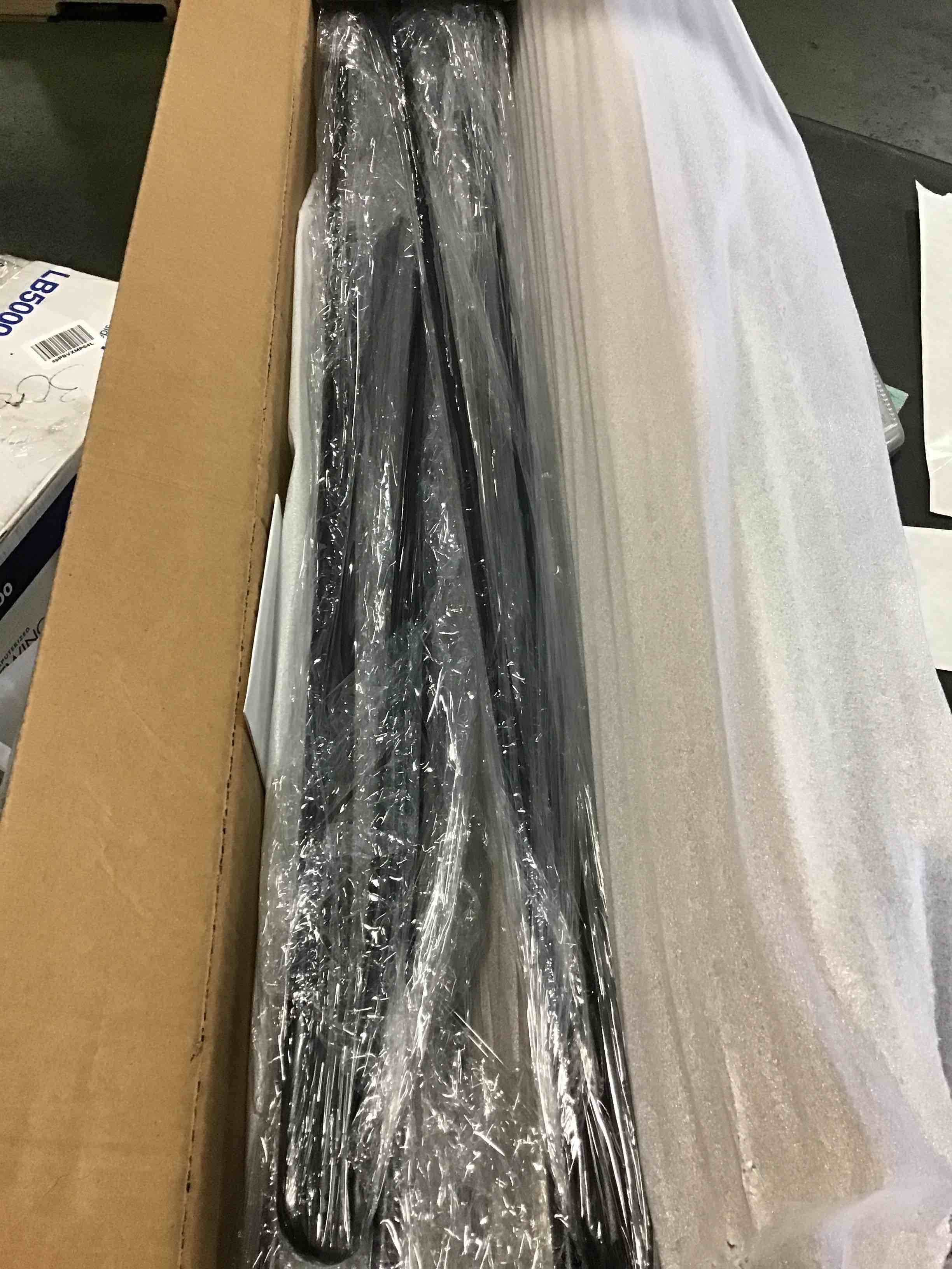https://s3.amazonaws.com/lotting-images-prod/bidfta/BLU5512355_1700682090627.jpeg