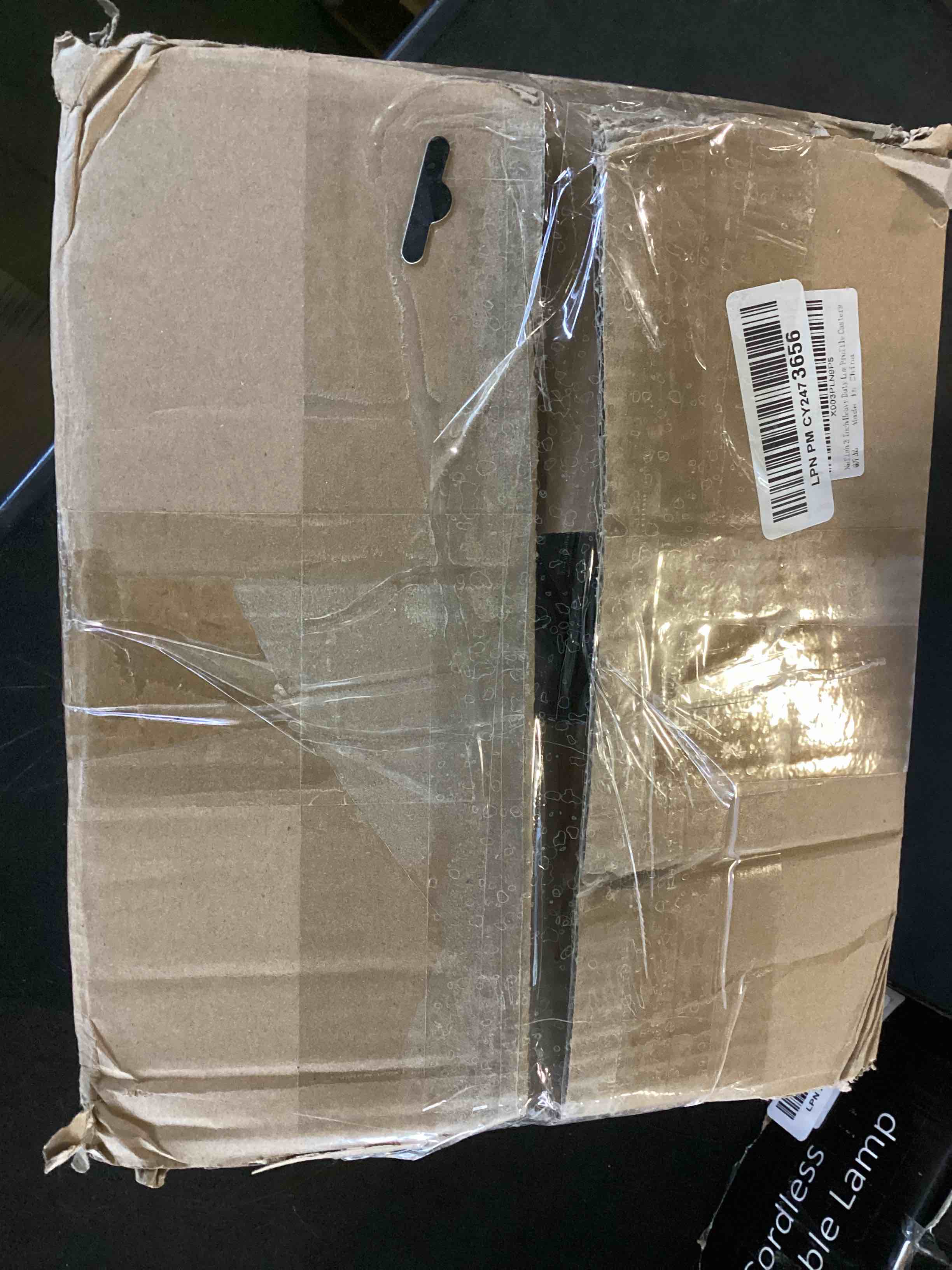 https://s3.amazonaws.com/lotting-images-prod/bidfta/BLU5512652_1701291013568.jpeg