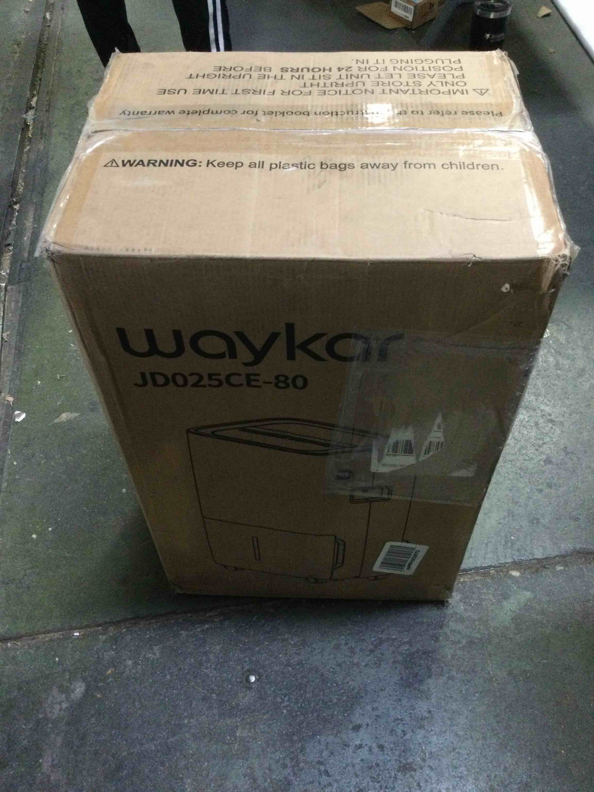 https://s3.amazonaws.com/lotting-images-prod/bidfta/BLU5512991_1699280232347.jpeg