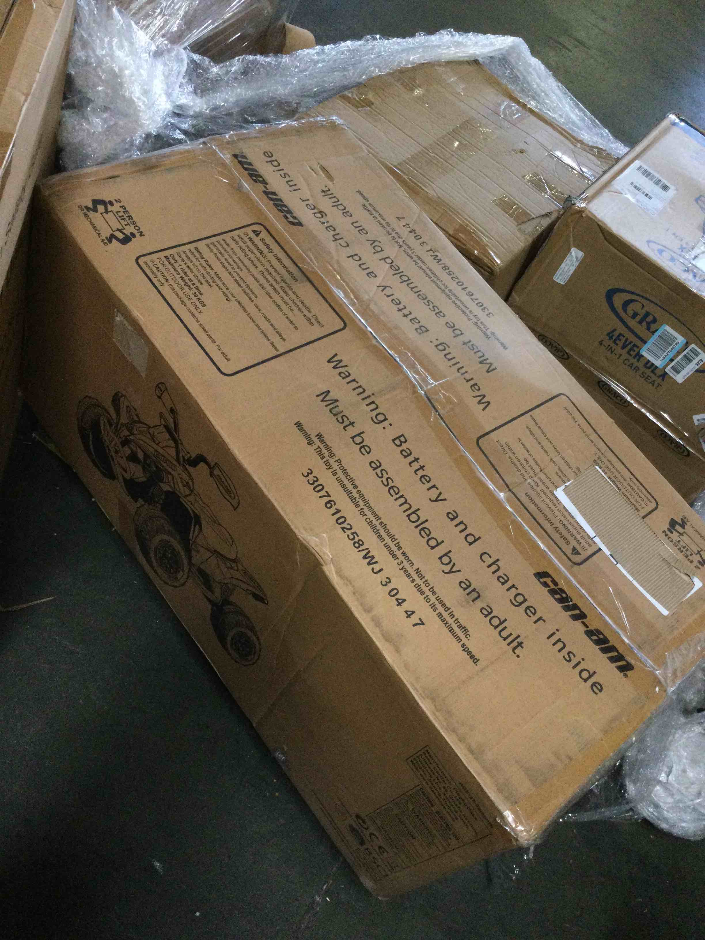 https://s3.amazonaws.com/lotting-images-prod/bidfta/BLU5513013_1699287599797.jpeg
