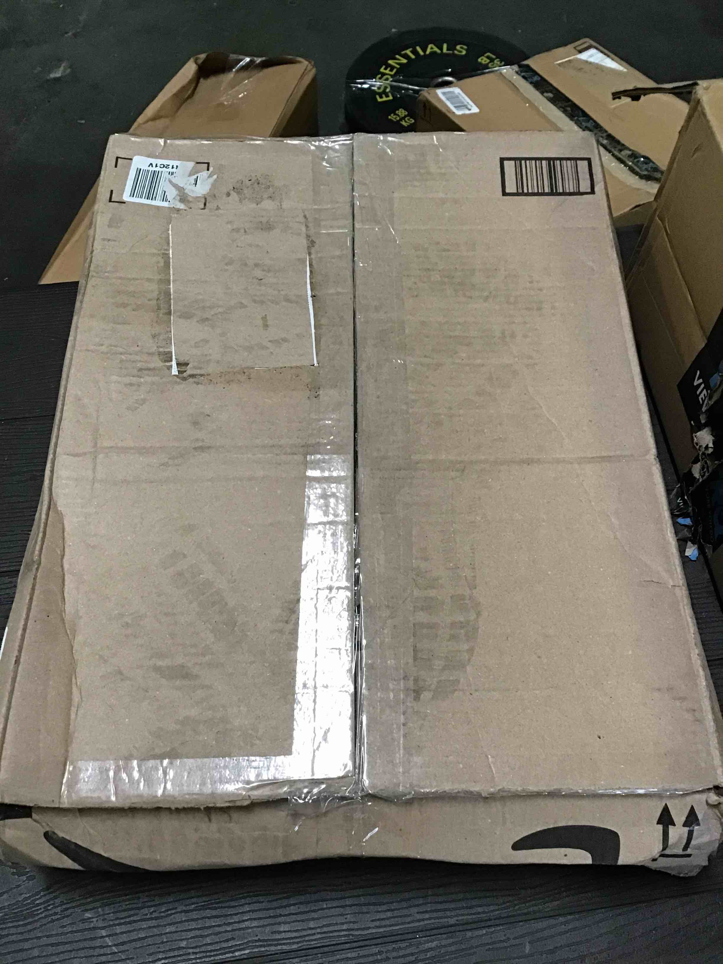 https://s3.amazonaws.com/lotting-images-prod/bidfta/BLU5513139_1699373303189.jpeg