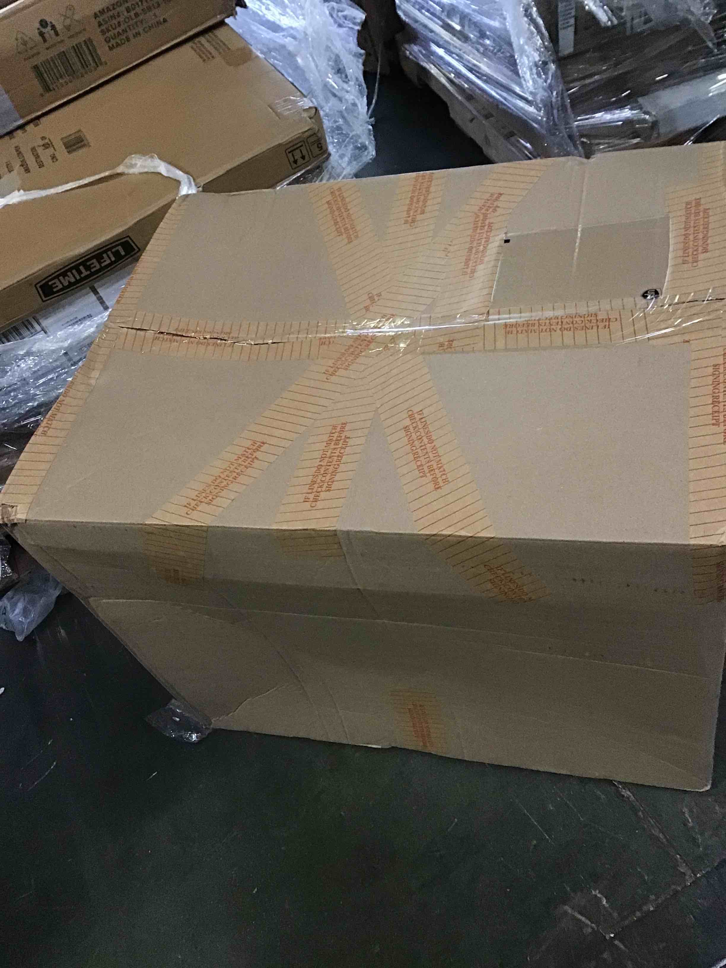 https://s3.amazonaws.com/lotting-images-prod/bidfta/BLU5513246_1699452718345.jpeg