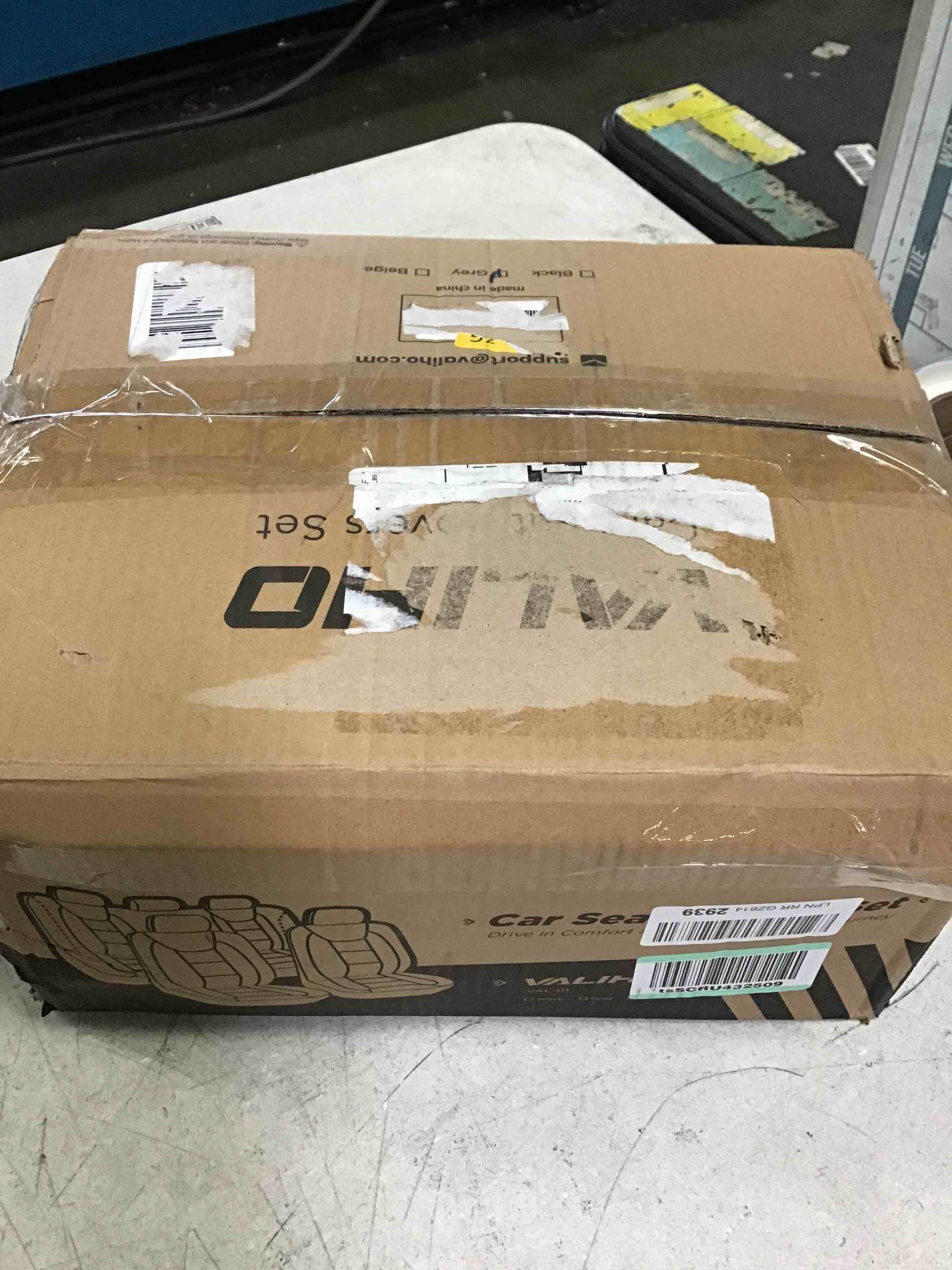 https://s3.amazonaws.com/lotting-images-prod/bidfta/BLU5513577_1699633355315.jpeg