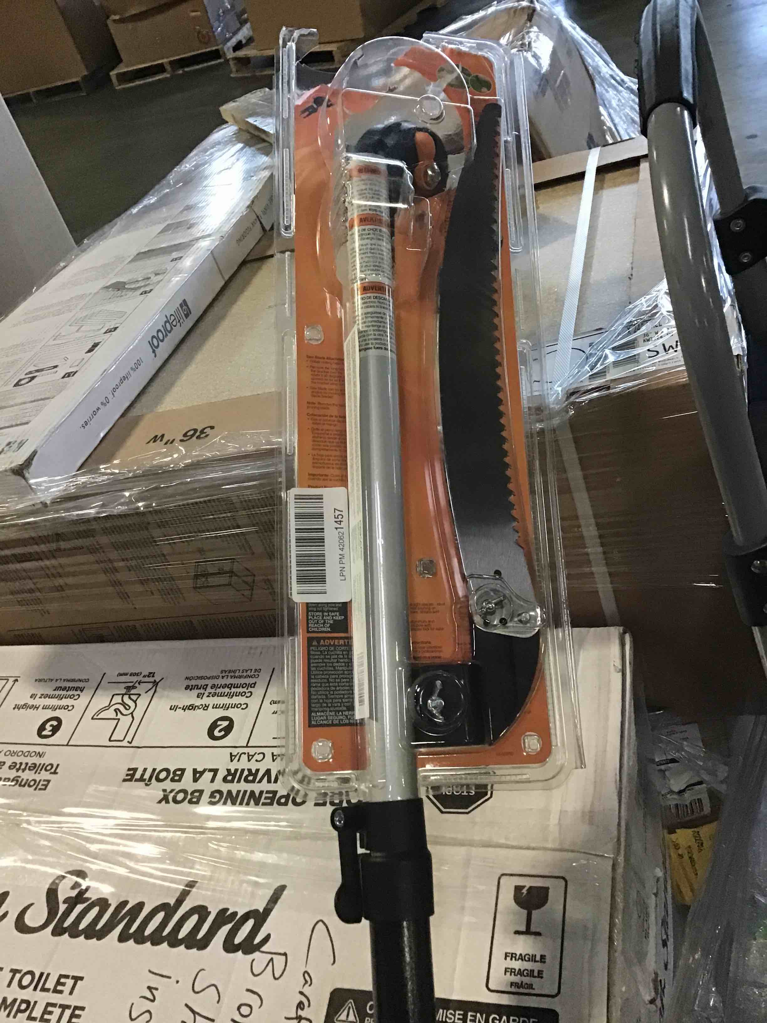 https://s3.amazonaws.com/lotting-images-prod/bidfta/BLU5513824_1699967914890.jpeg