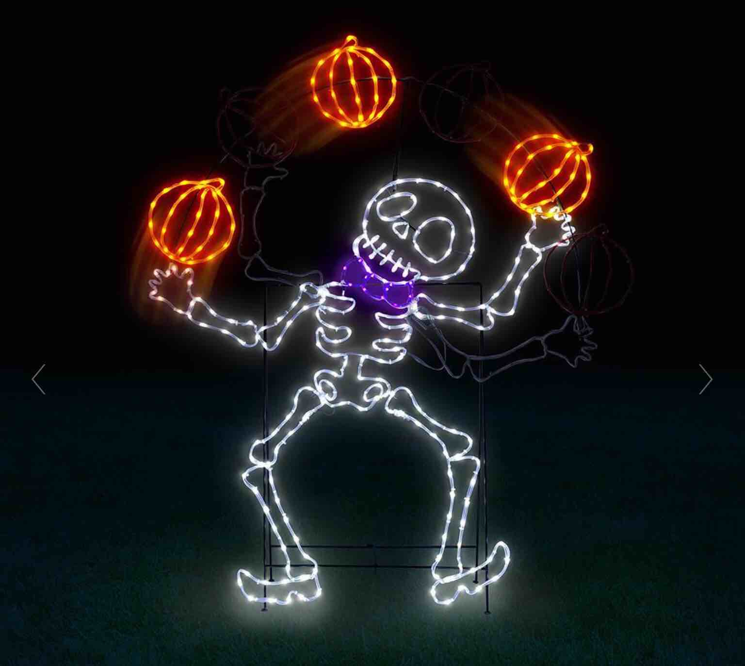 The 5' Pumpkin Juggling Skeleton