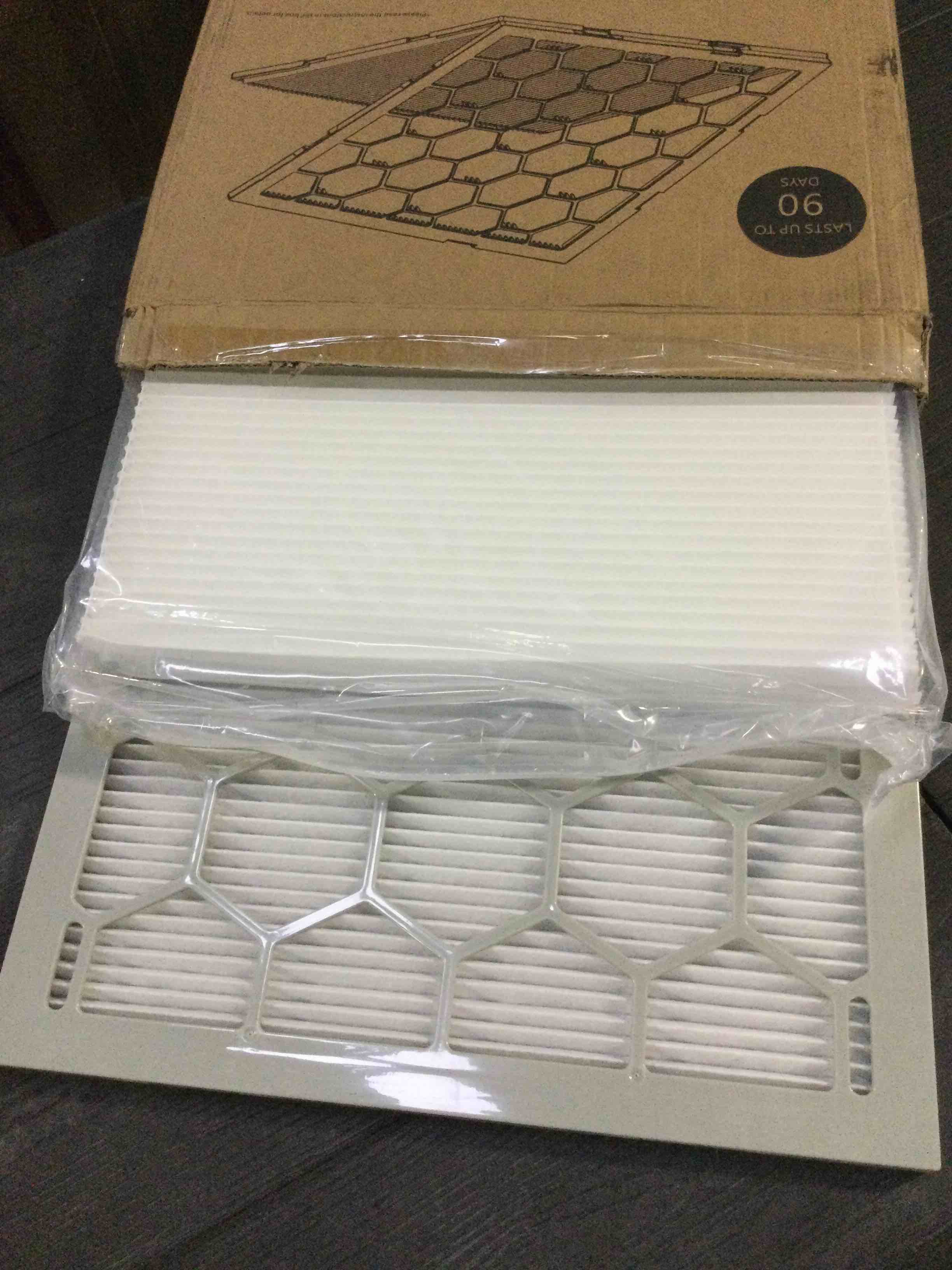 https://s3.amazonaws.com/lotting-images-prod/bidfta/BLU5514420_1700587575273.jpeg