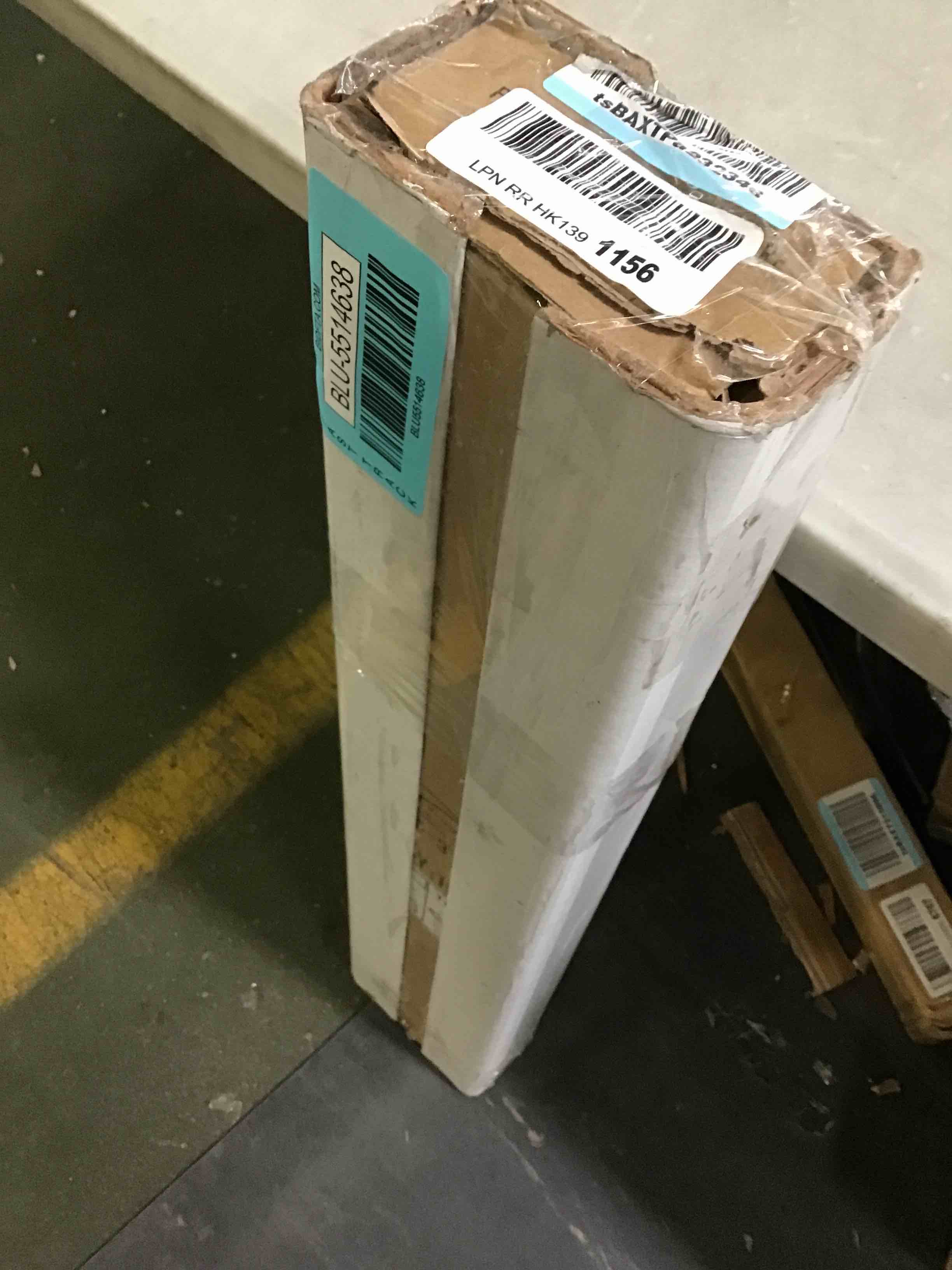https://s3.amazonaws.com/lotting-images-prod/bidfta/BLU5514638_1699295203922.jpeg