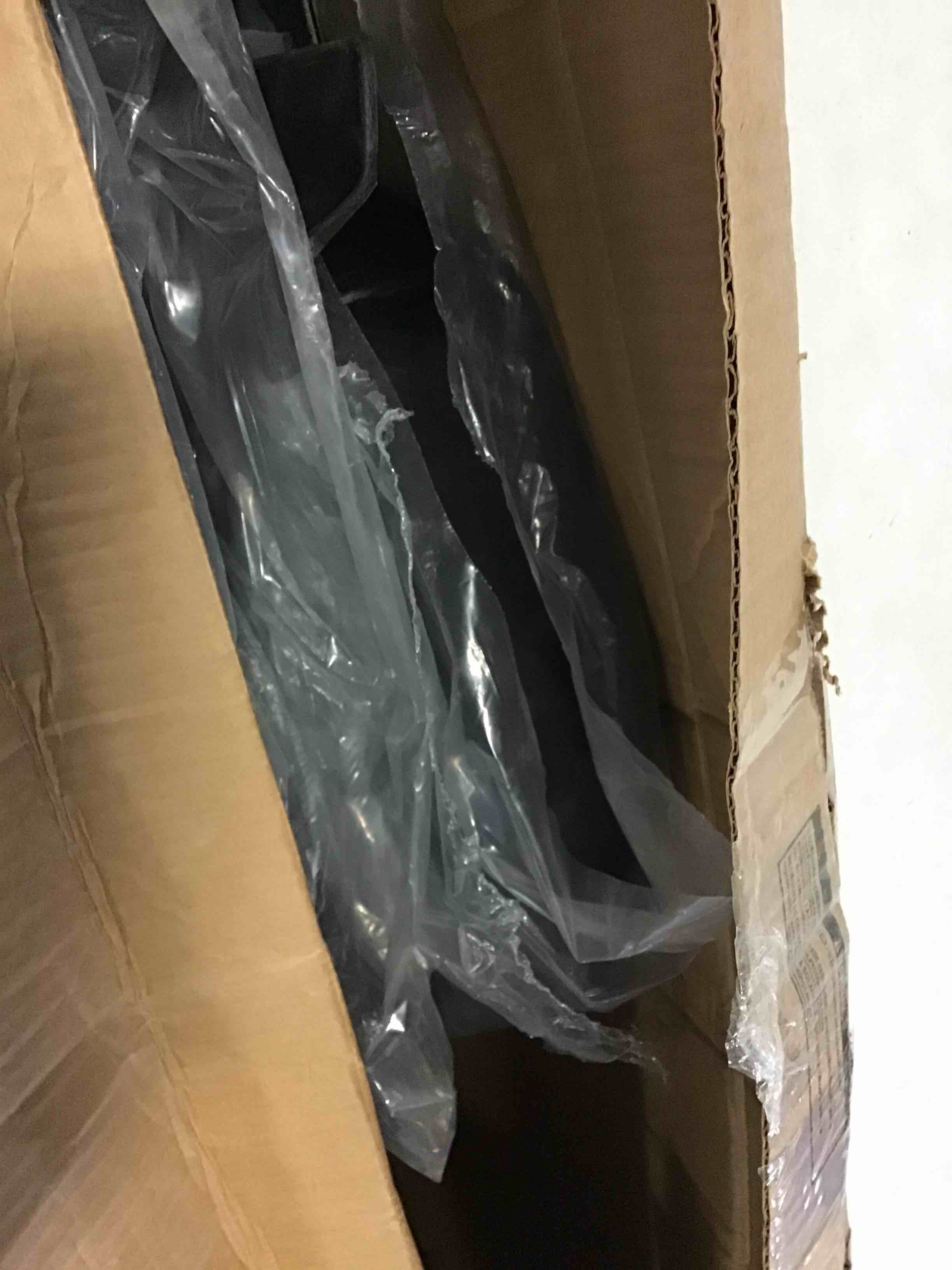 https://s3.amazonaws.com/lotting-images-prod/bidfta/BLU5514787_1699280292470.jpeg