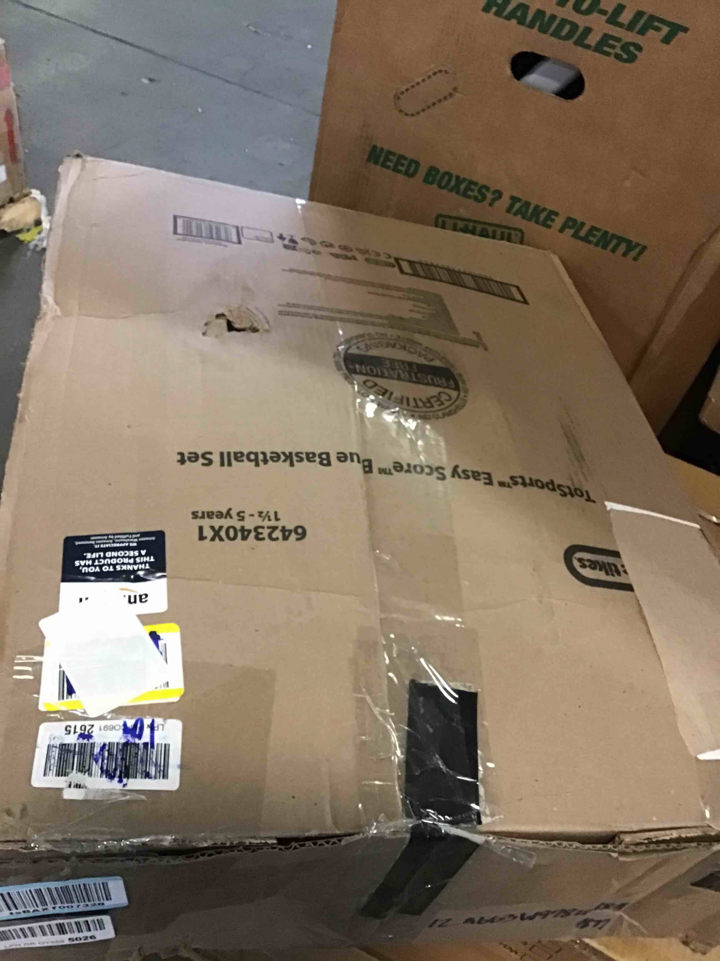 https://s3.amazonaws.com/lotting-images-prod/bidfta/BLU5514843_1699287921982.jpeg