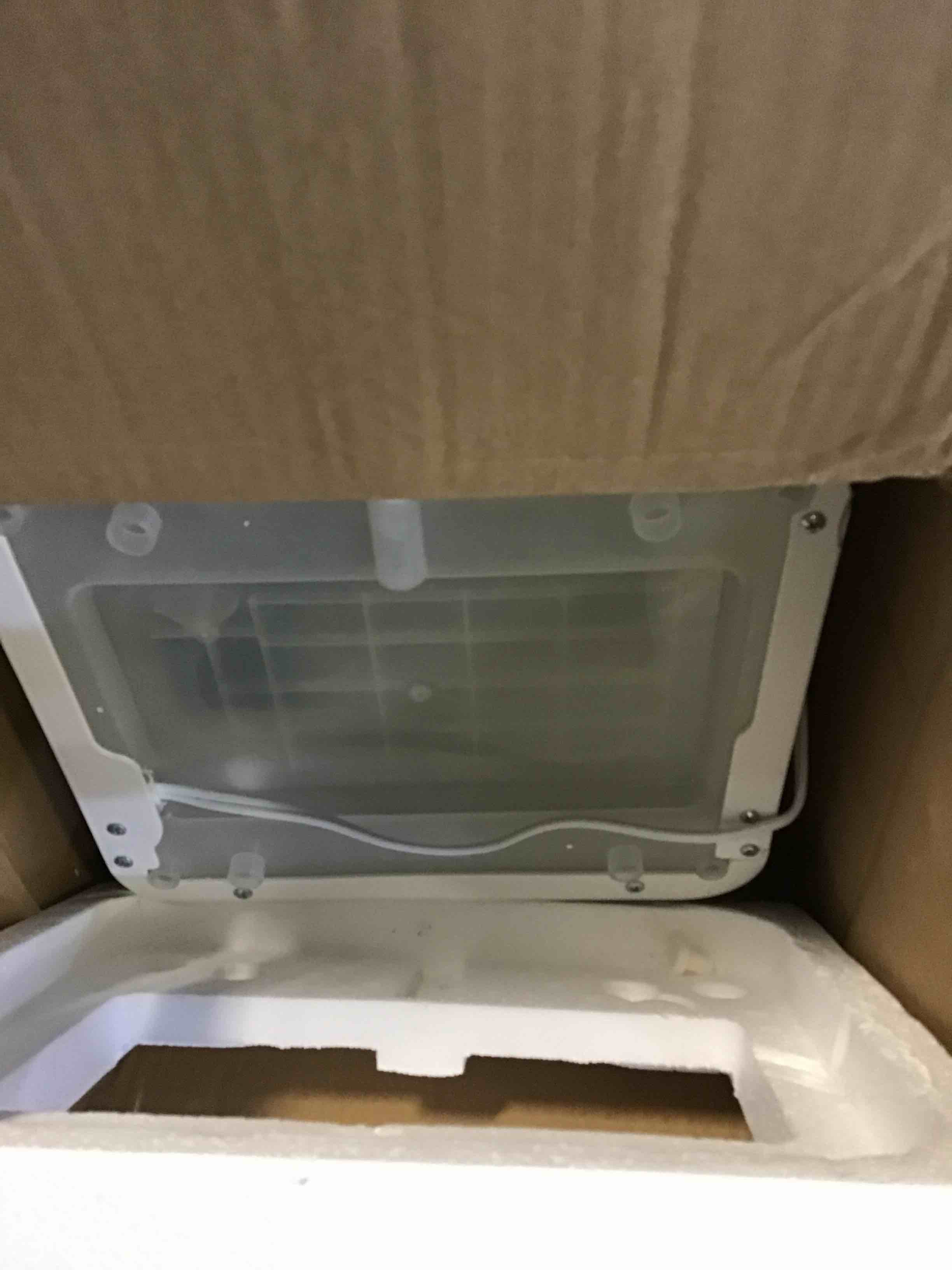 https://s3.amazonaws.com/lotting-images-prod/bidfta/BLU5514914_1699297965024.jpeg