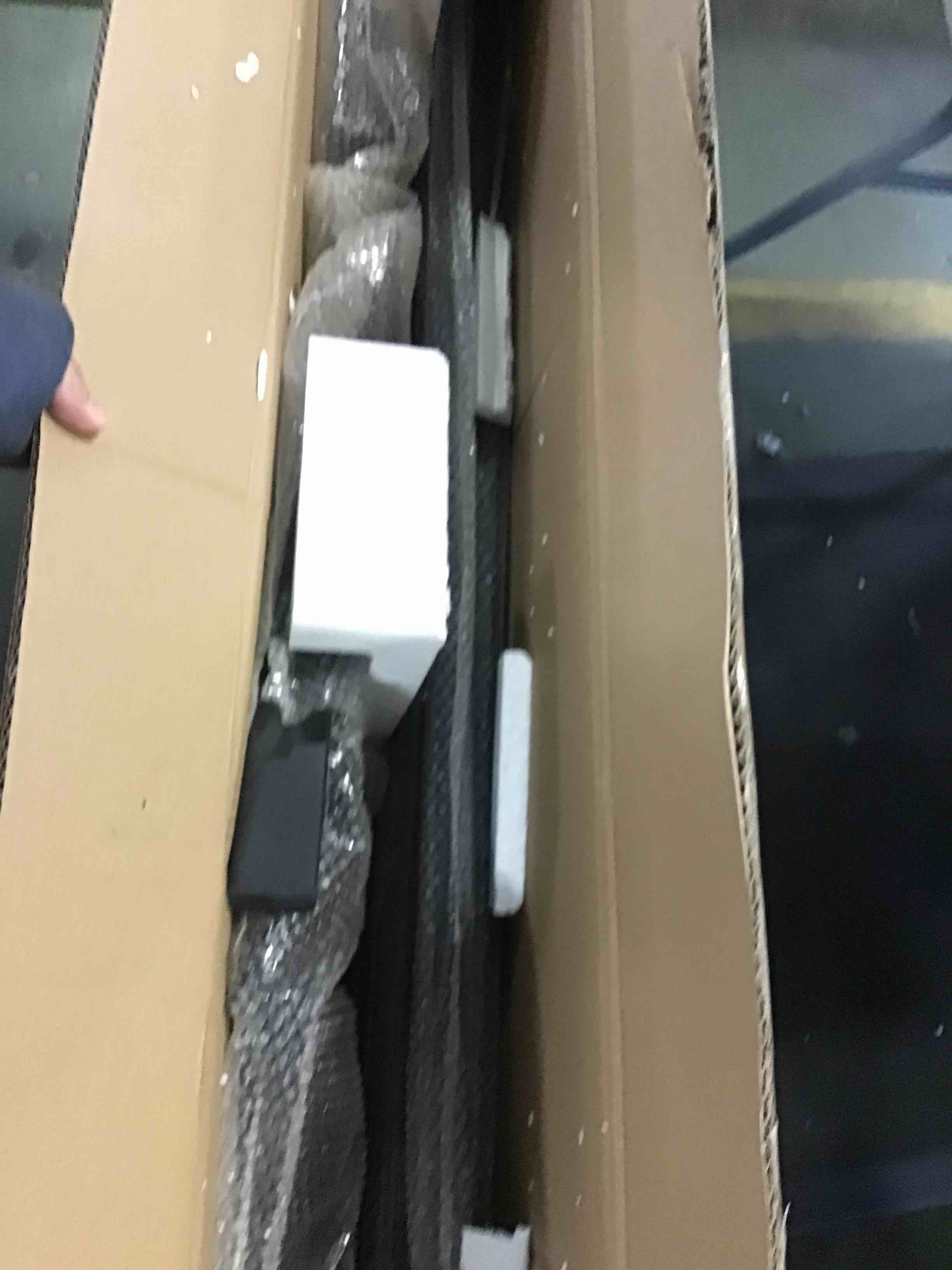 https://s3.amazonaws.com/lotting-images-prod/bidfta/BLU5515436_1700058565548.jpeg