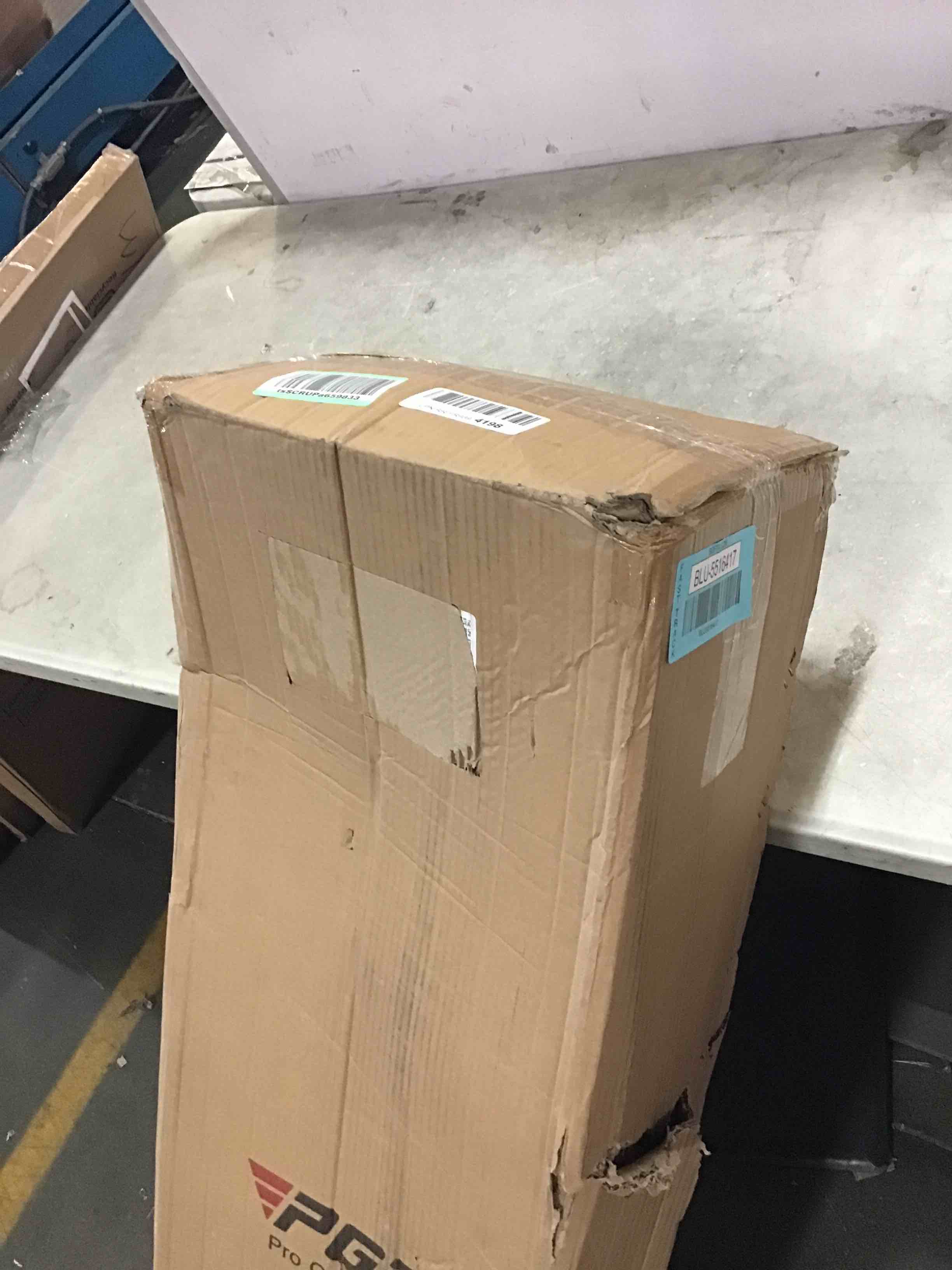 https://s3.amazonaws.com/lotting-images-prod/bidfta/BLU5516417_1698164827851.jpeg