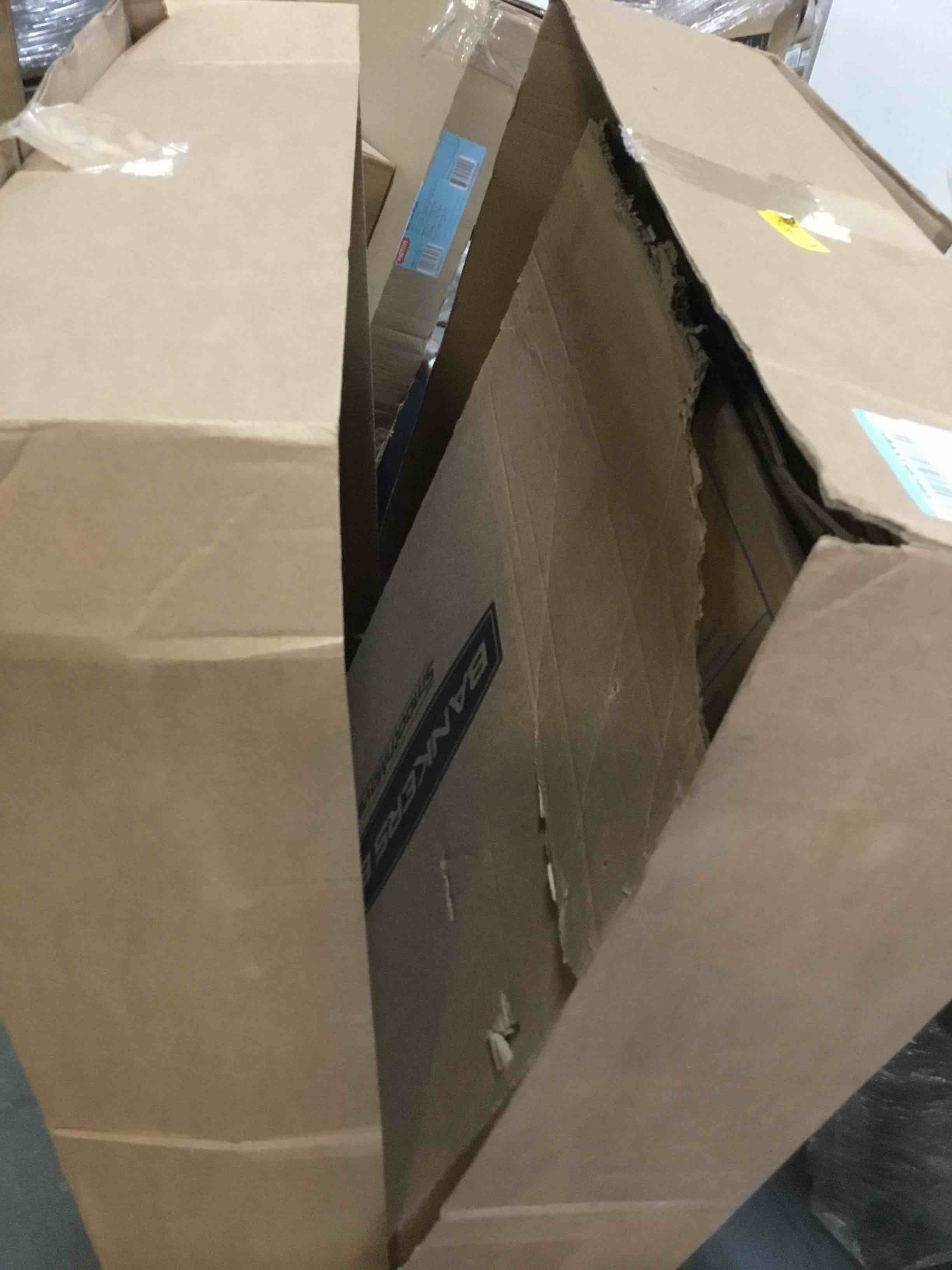 https://s3.amazonaws.com/lotting-images-prod/bidfta/BLU5516554_1698244421863.jpeg