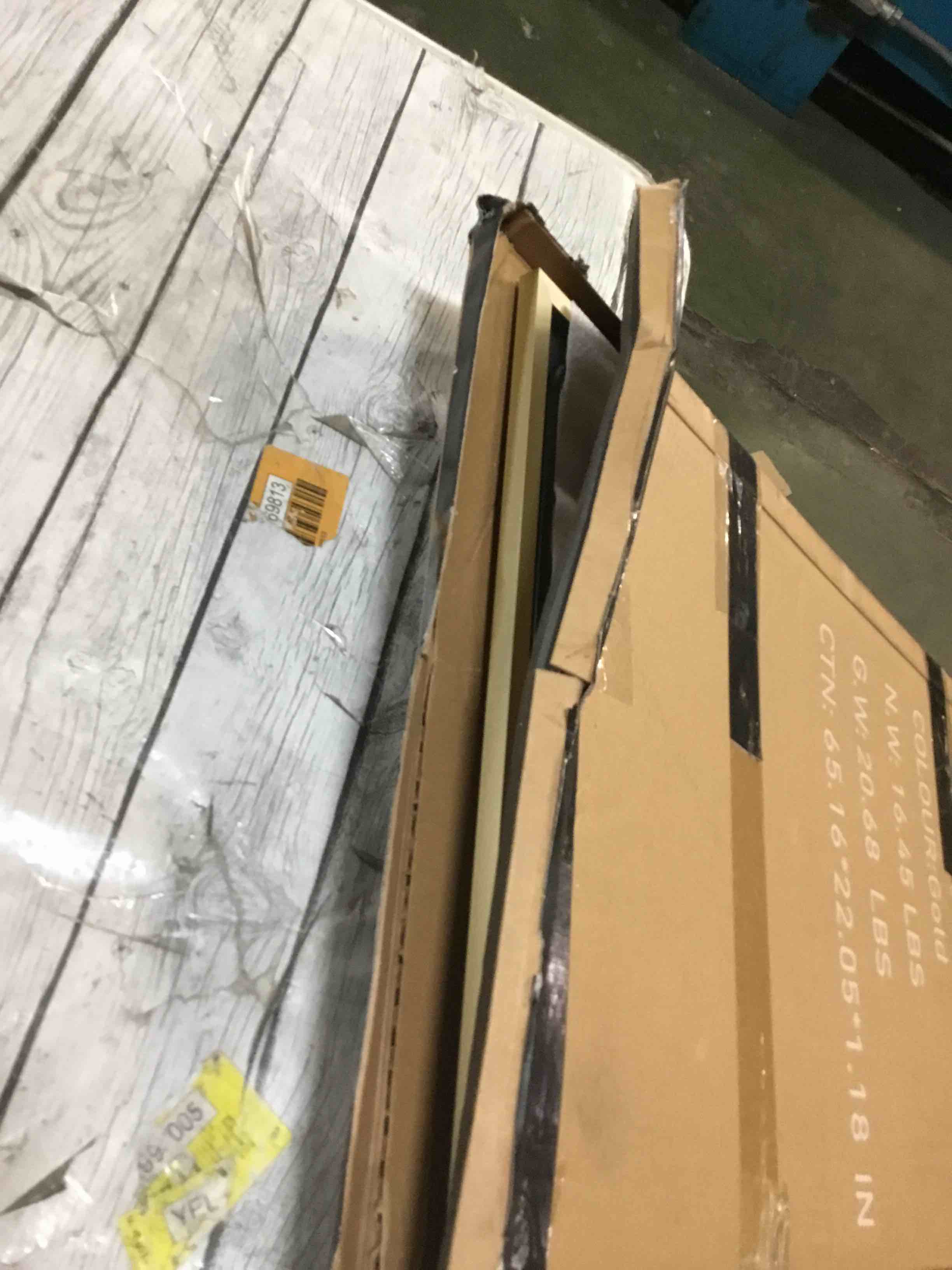 https://s3.amazonaws.com/lotting-images-prod/bidfta/BLU5516659_1698262492123.jpeg