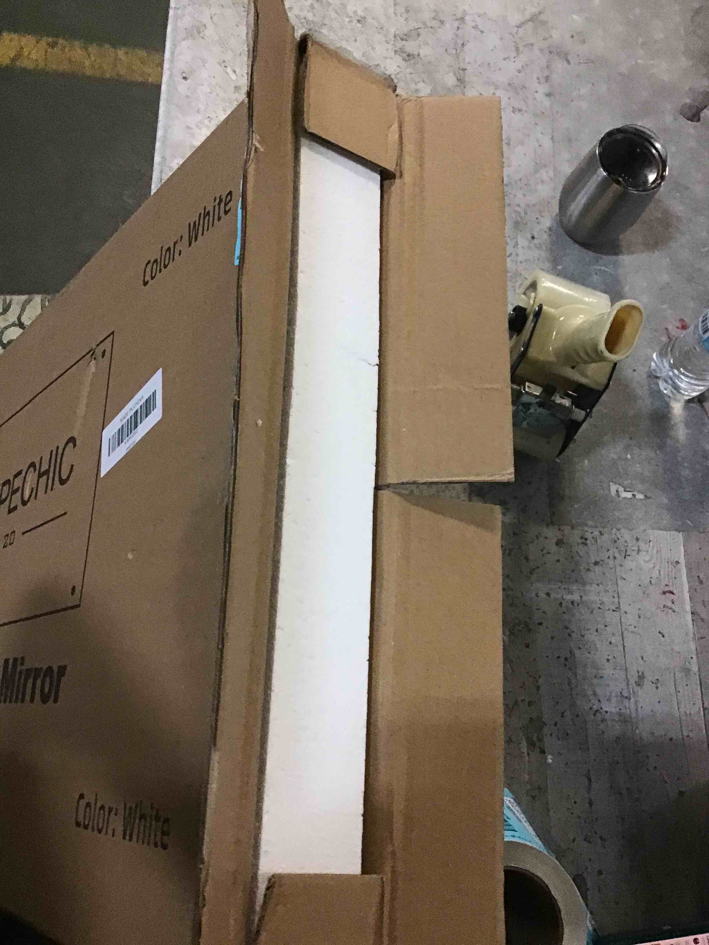 https://s3.amazonaws.com/lotting-images-prod/bidfta/BLU5516701_1698324665864.jpeg
