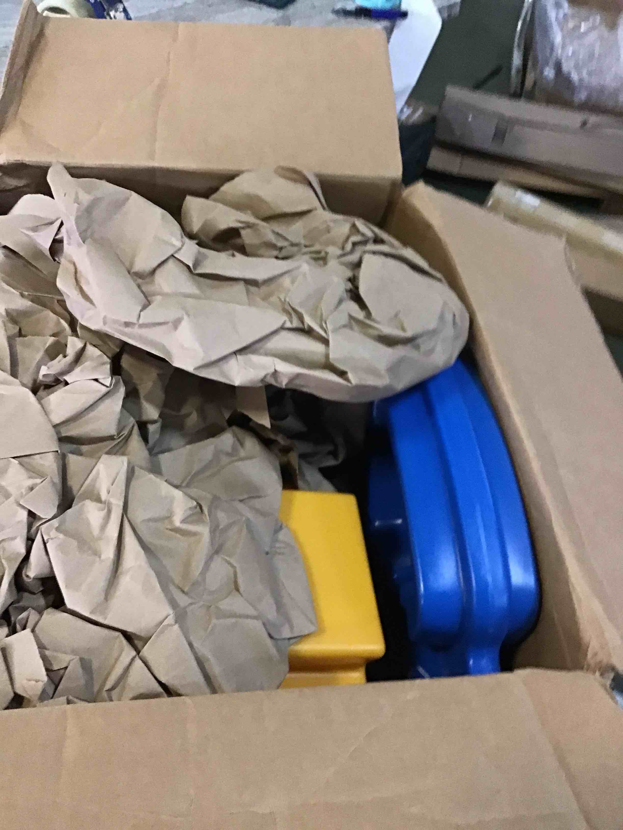 https://s3.amazonaws.com/lotting-images-prod/bidfta/BLU5516775_1698337910155.jpeg