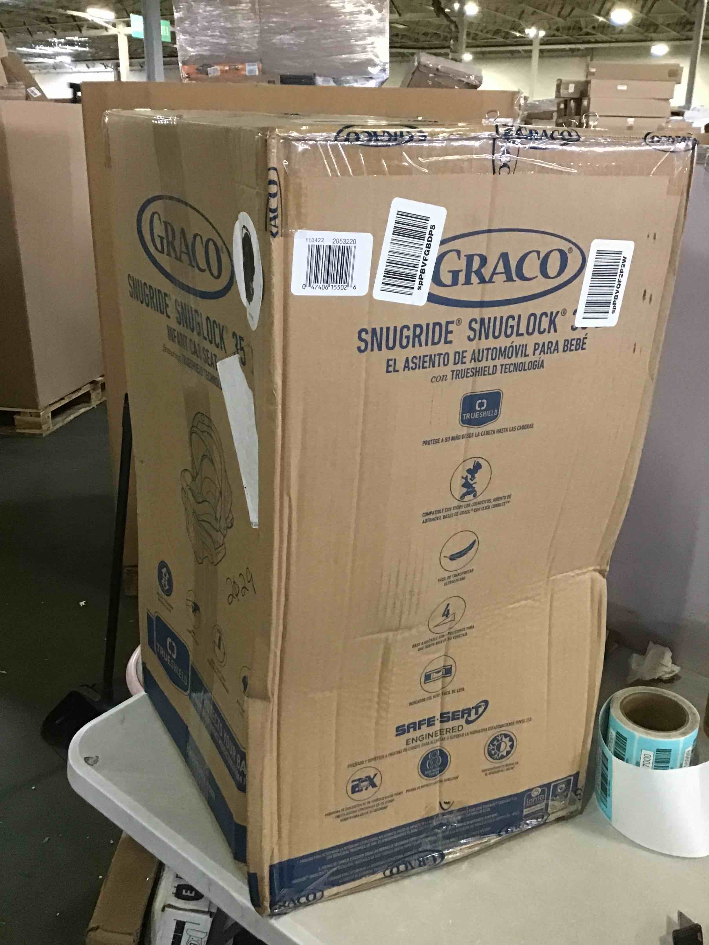 https://s3.amazonaws.com/lotting-images-prod/bidfta/BLU5516994_1698430962661.jpeg