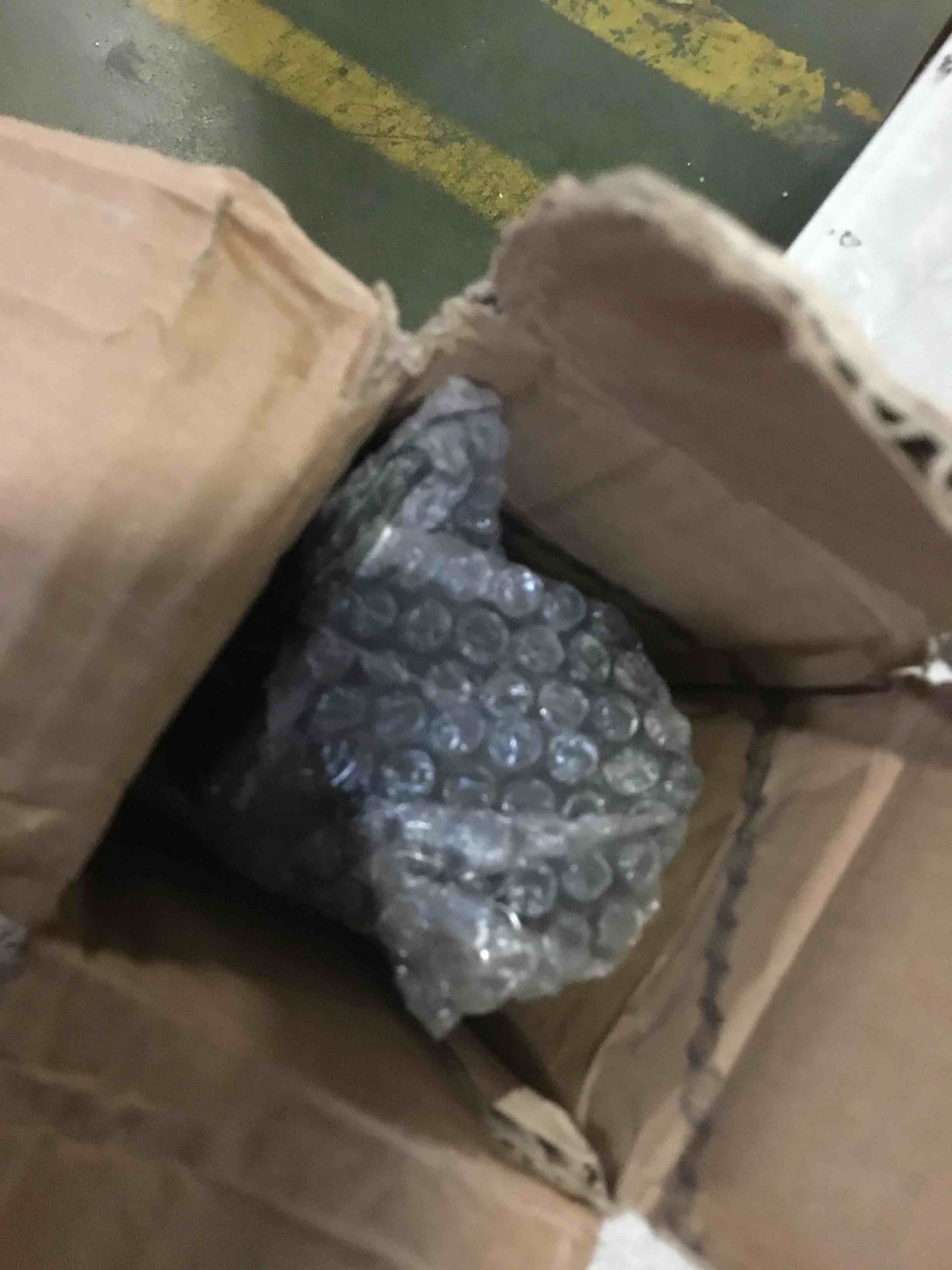 https://s3.amazonaws.com/lotting-images-prod/bidfta/BLU5517196_1698754738152.jpeg
