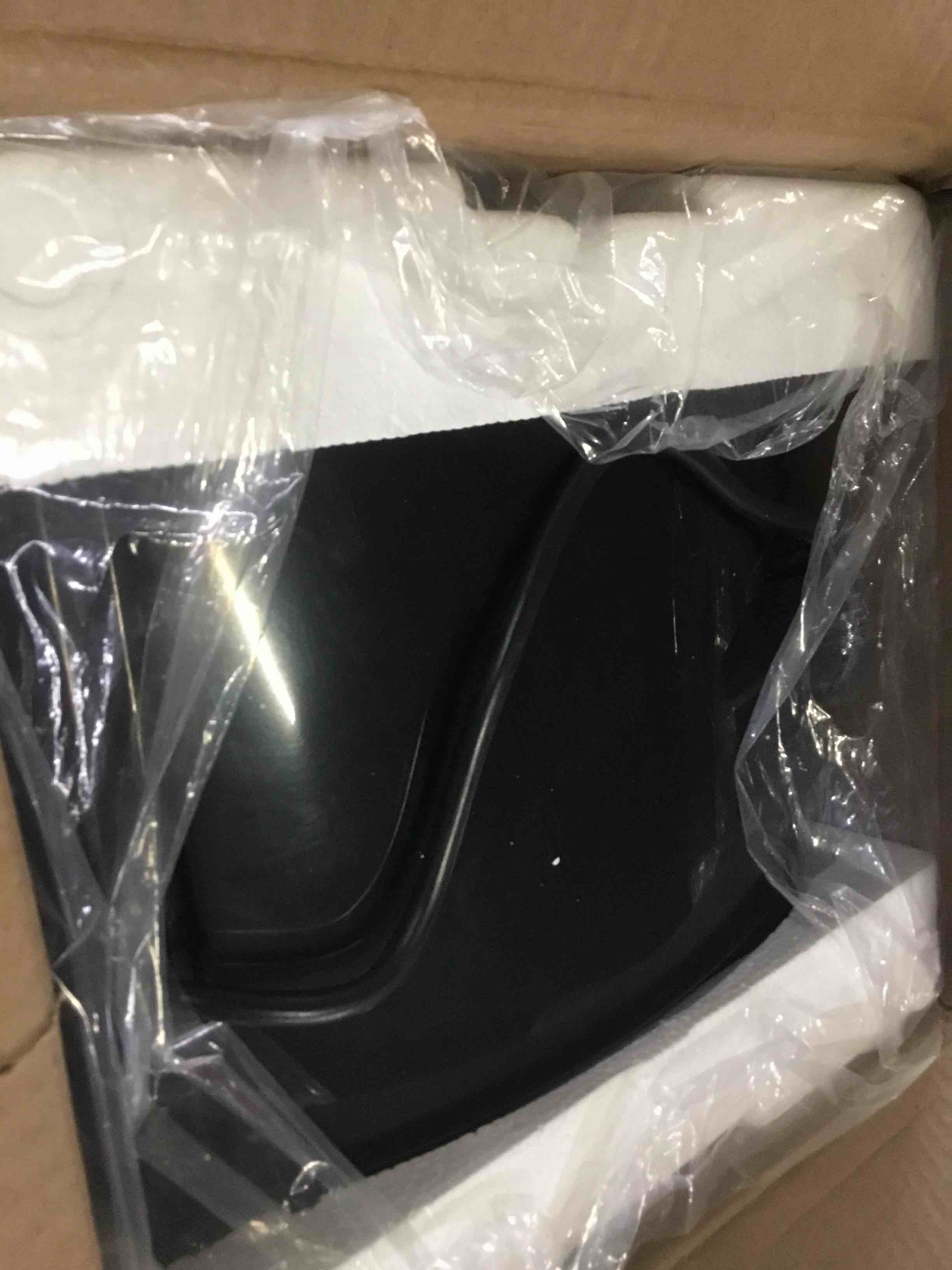https://s3.amazonaws.com/lotting-images-prod/bidfta/BLU5517323_1698778183566.jpeg