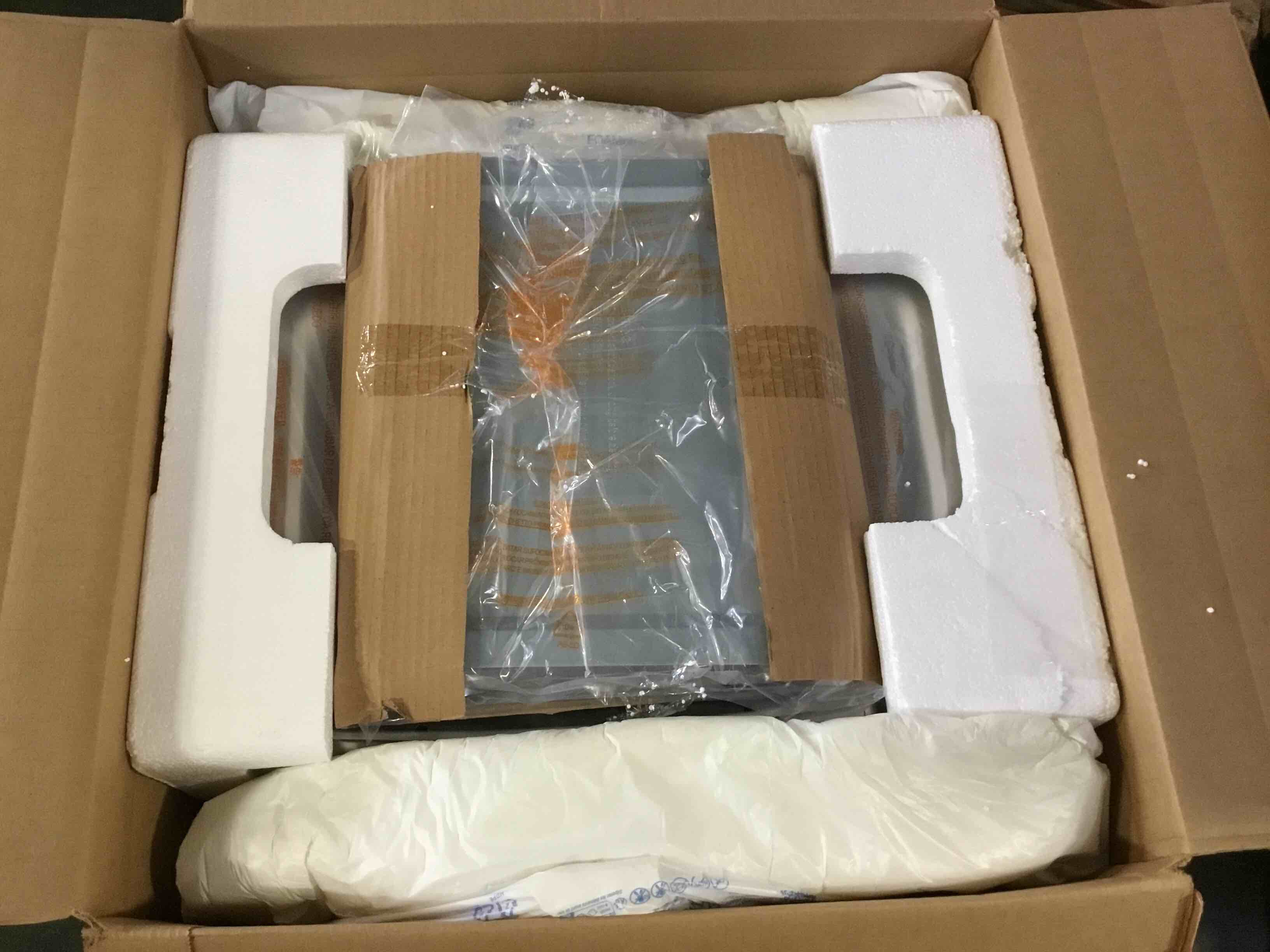 https://s3.amazonaws.com/lotting-images-prod/bidfta/BLU5518180_1700667370365.jpeg