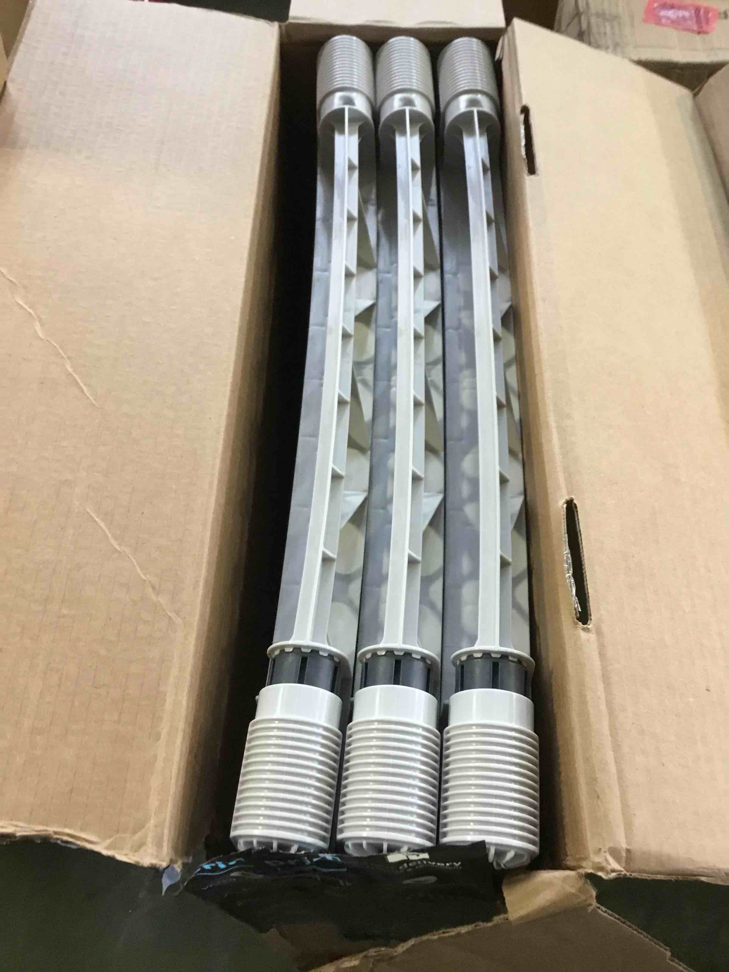 https://s3.amazonaws.com/lotting-images-prod/bidfta/BLU5518186_1700668977339.jpeg