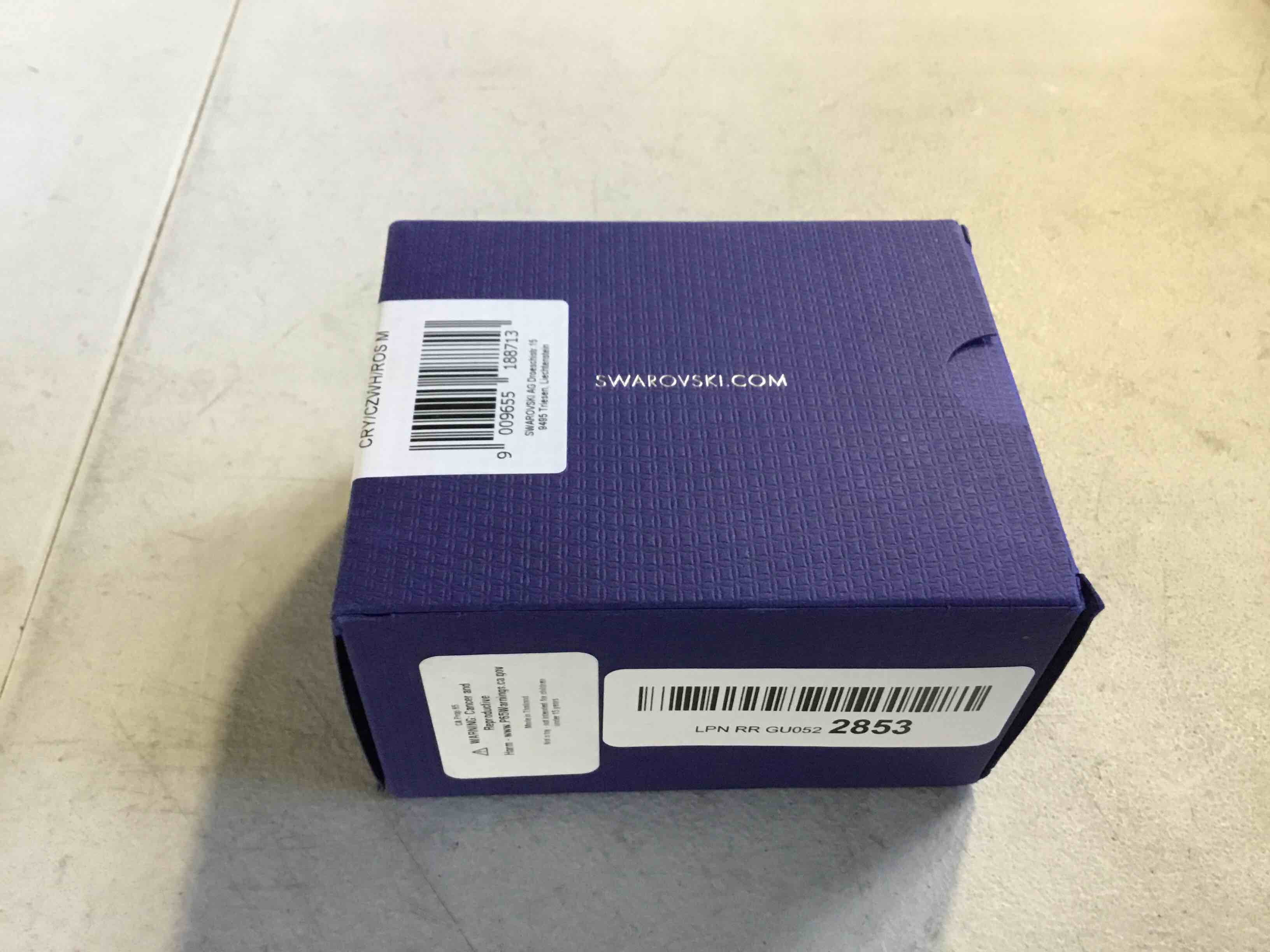 https://s3.amazonaws.com/lotting-images-prod/bidfta/BLU5518349_1701182936701.jpeg