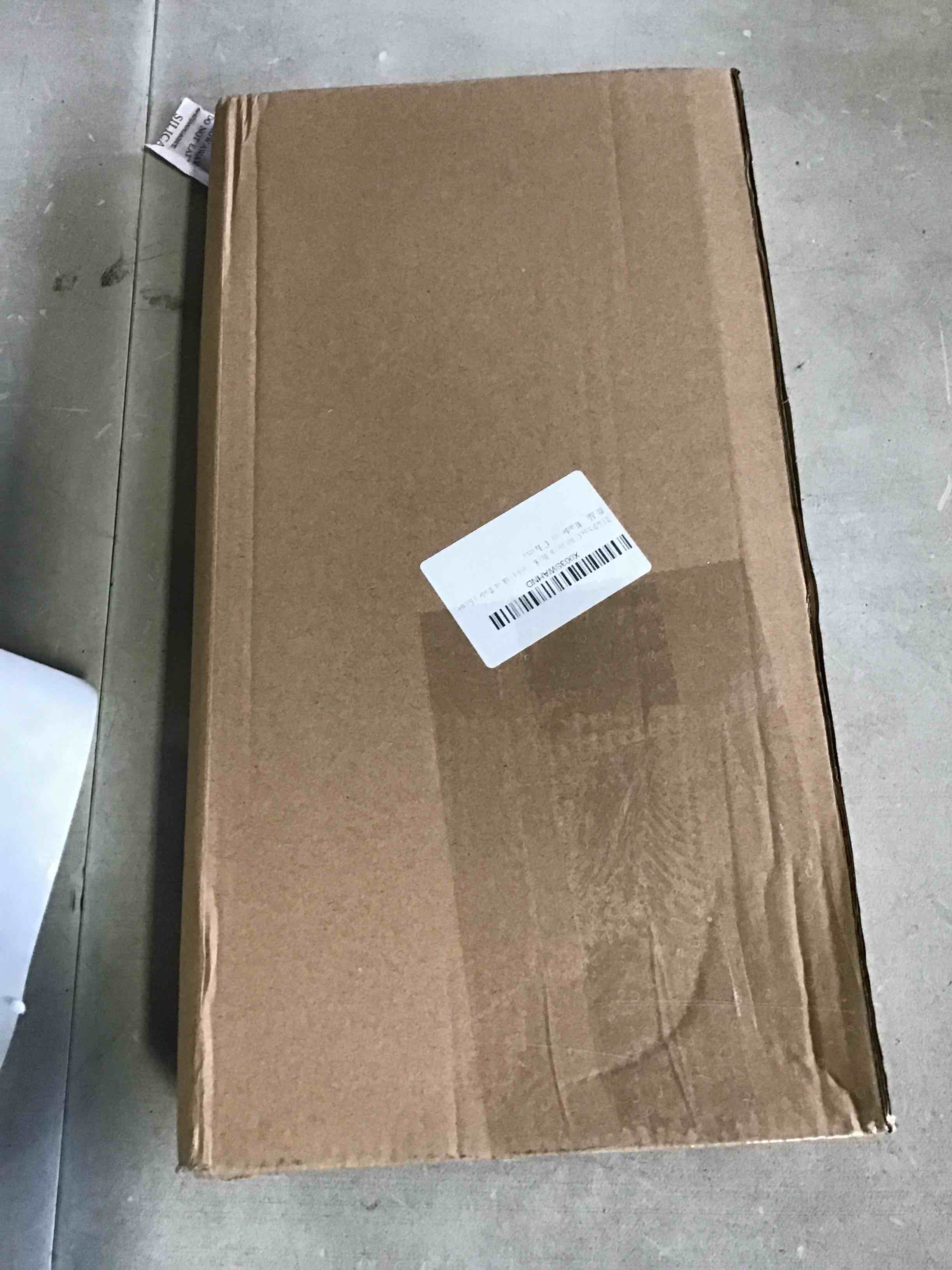 https://s3.amazonaws.com/lotting-images-prod/bidfta/BLU5518905_1701876647963.jpeg